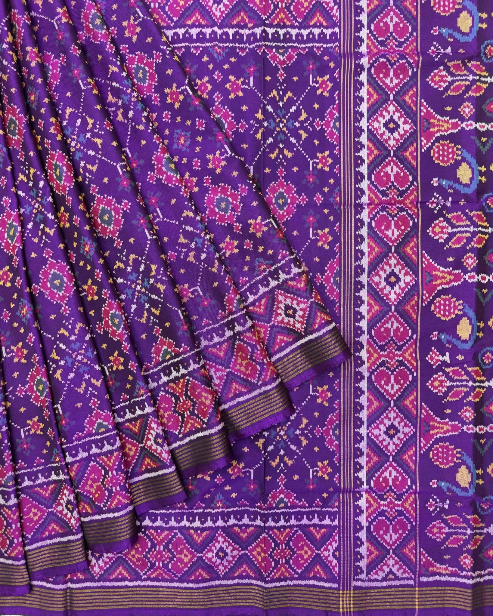 Pruple Navratan Semi Double Ikat Patola Saree - SindhoiPatolaArt