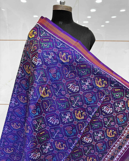 Puprle Narikunj Semi Double Ikat Patola Dupatta - SindhoiPatolaArt