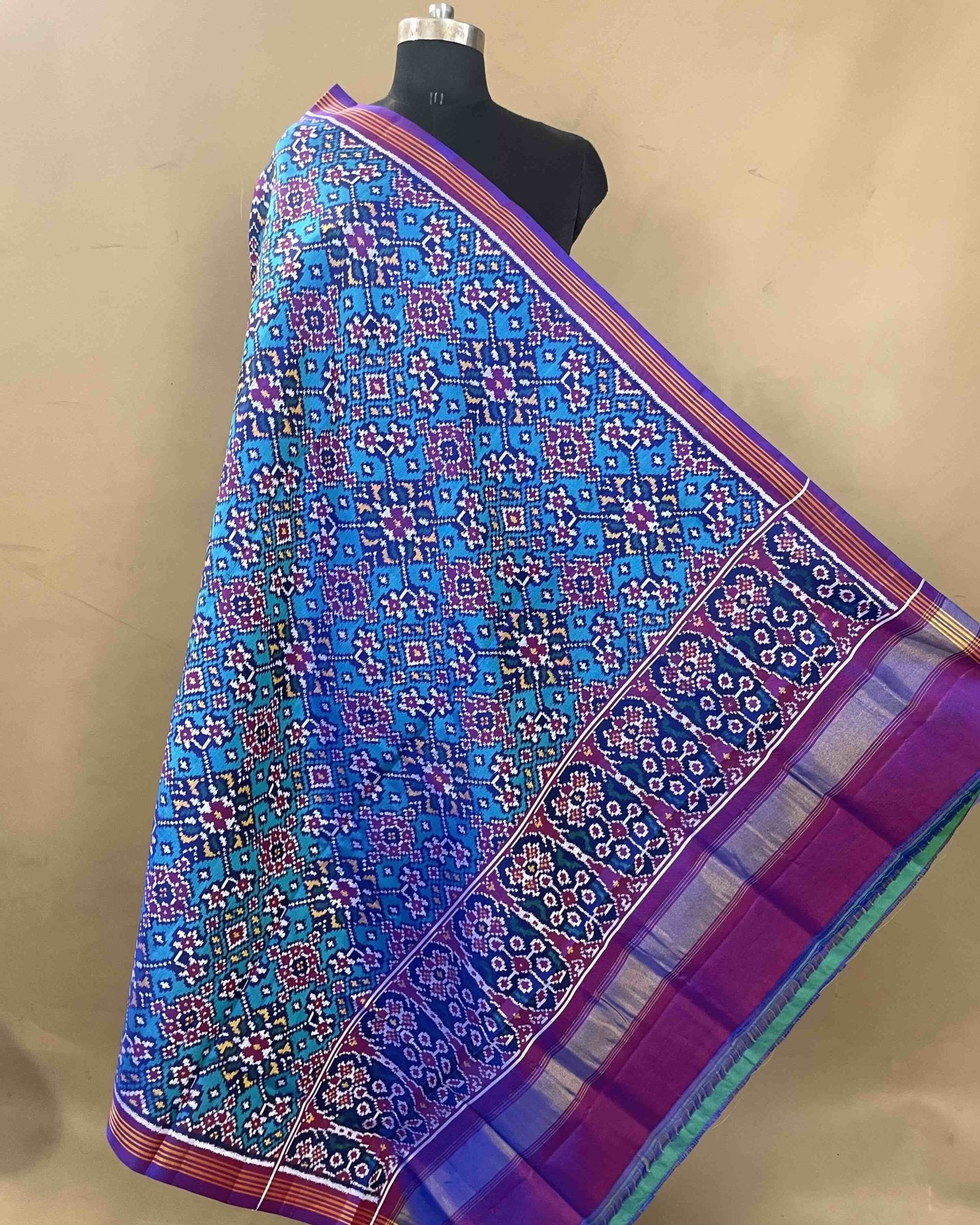 Purple & Firozi Blue Navratan Patola Dupatta - SindhoiPatolaArt