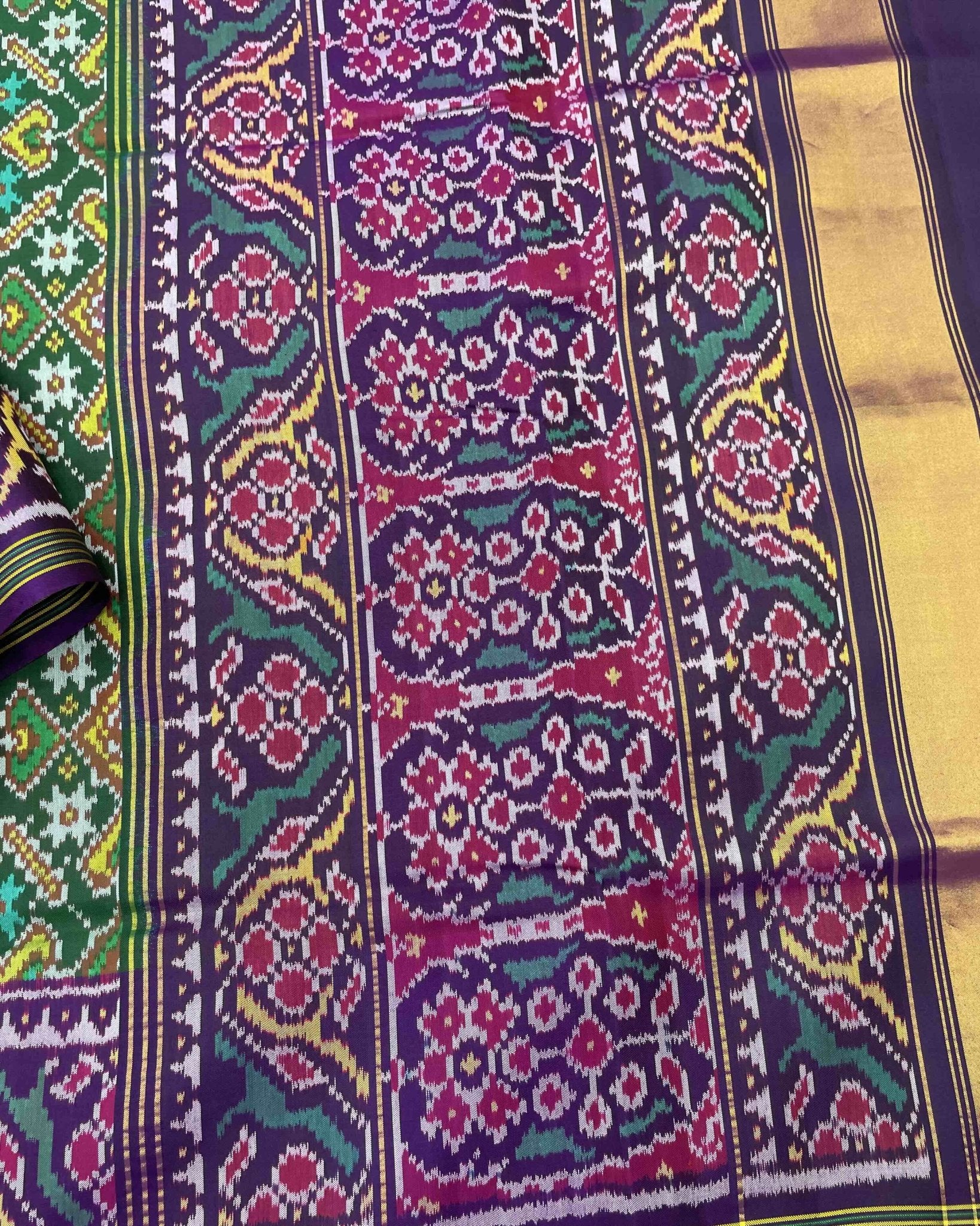 Purple & Green Manekchowk Patola Saree - SindhoiPatolaArt