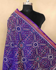 Purple Manekchowk Patola Dupatta - SindhoiPatolaArt