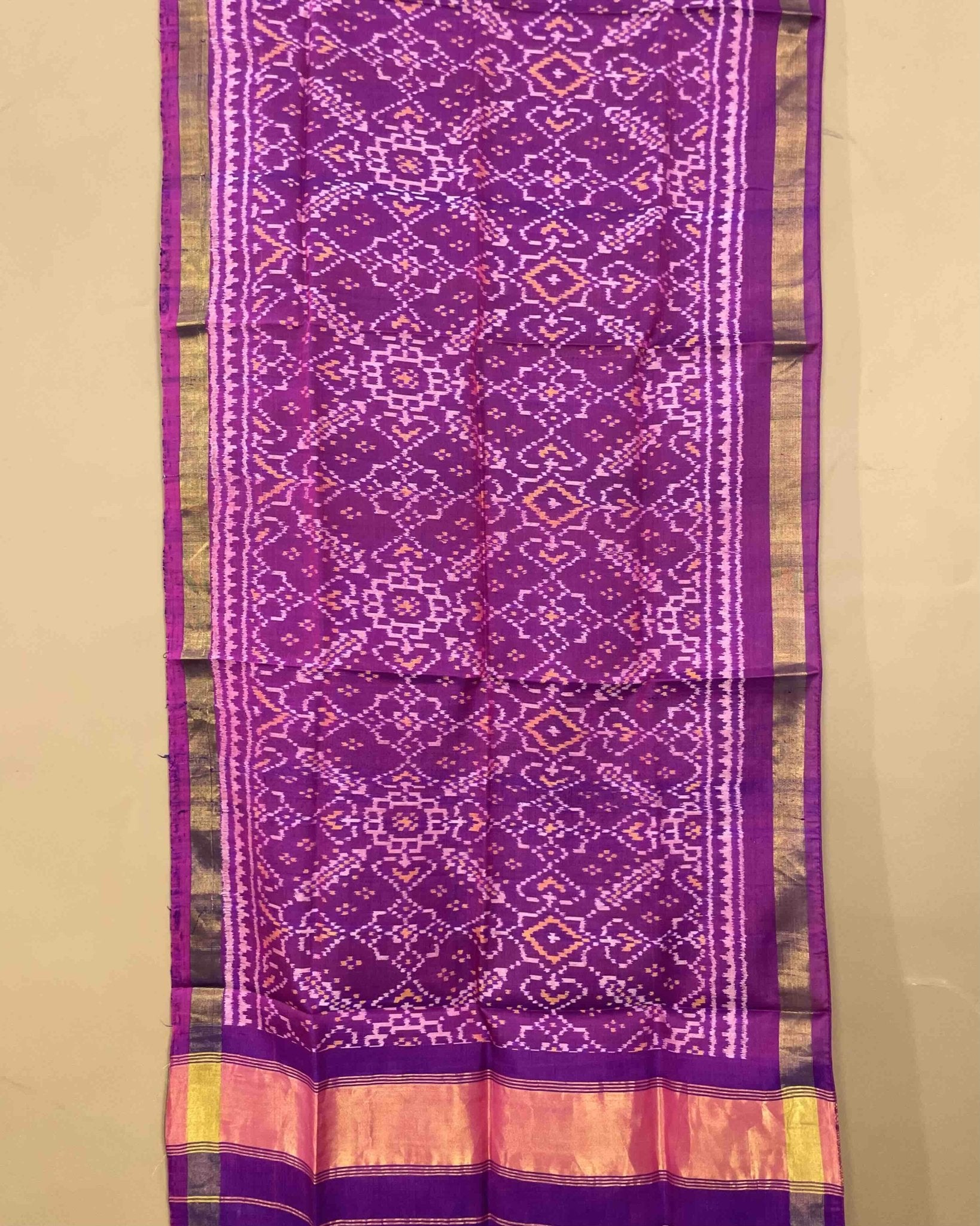 Purple Manekchowk Patola Stole - SindhoiPatolaArt