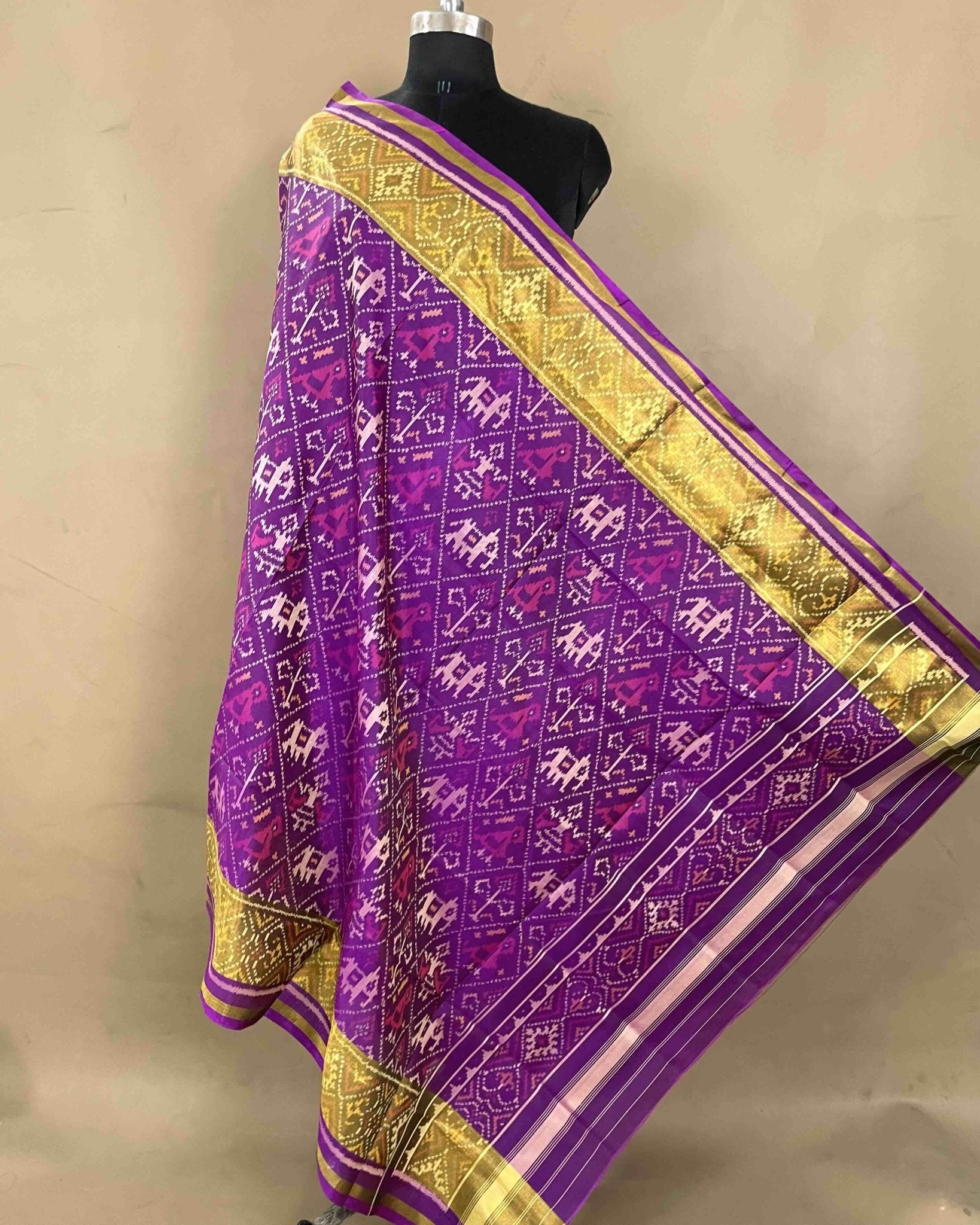 Purple Narikunj Designer Patola Dupatta - SindhoiPatolaArt