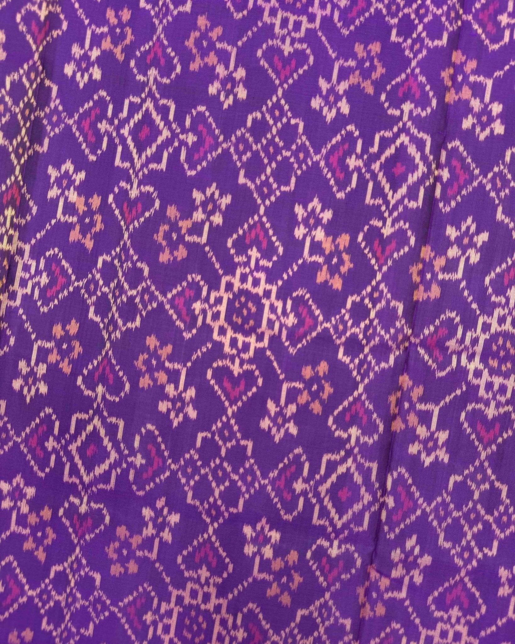 Purple Navratan Manekchowk Patola Saree - SindhoiPatolaArt