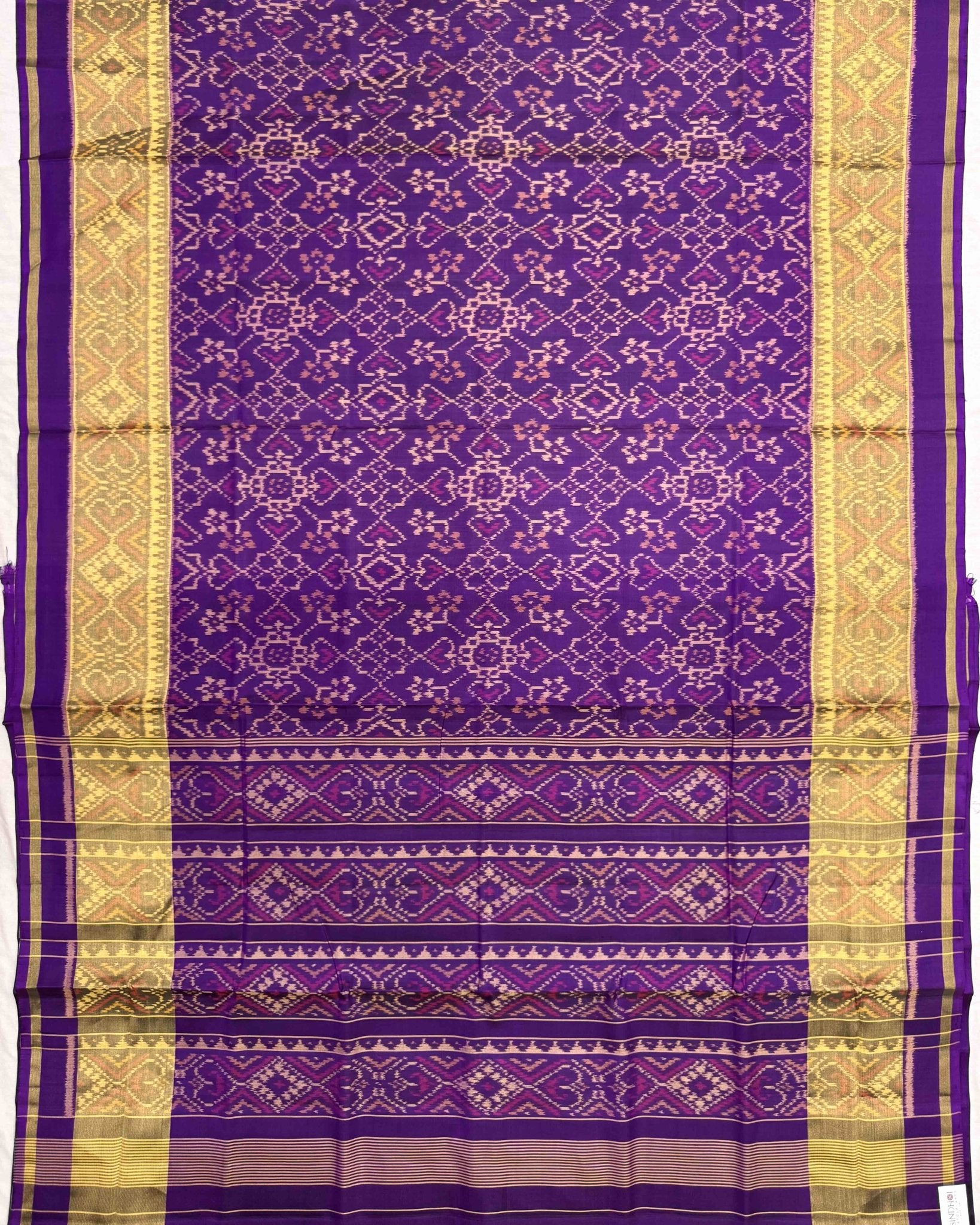 Purple Navratan Manekchowk Patola Saree - SindhoiPatolaArt