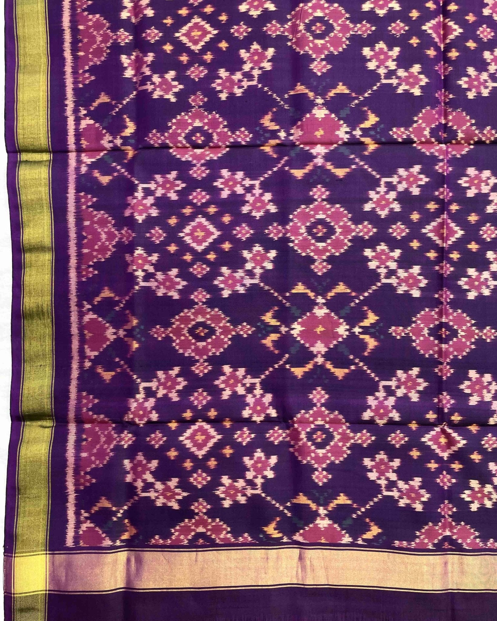 Purple Navratan Patola Dupatta - SindhoiPatolaArt