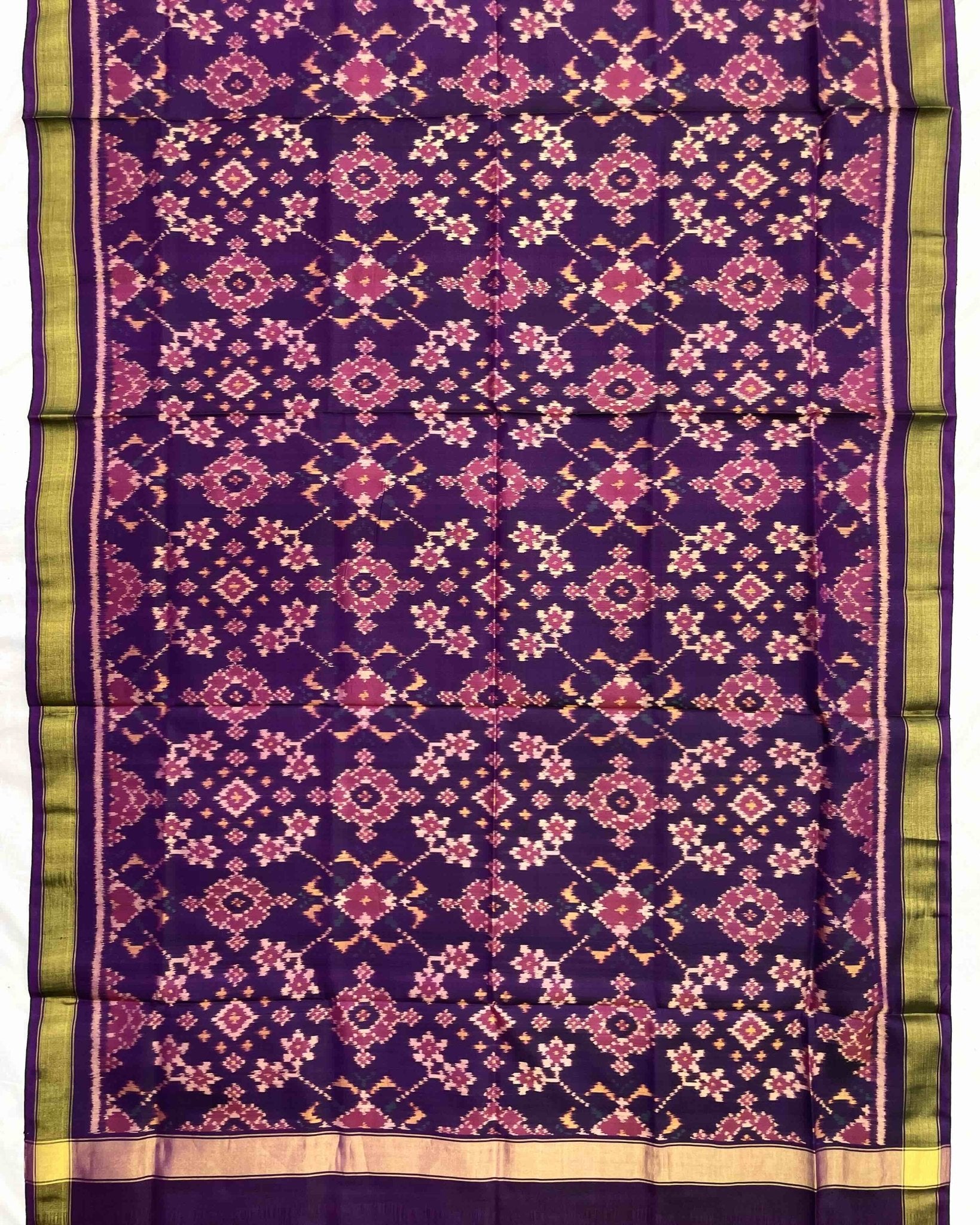 Purple Navratan Patola Dupatta - SindhoiPatolaArt