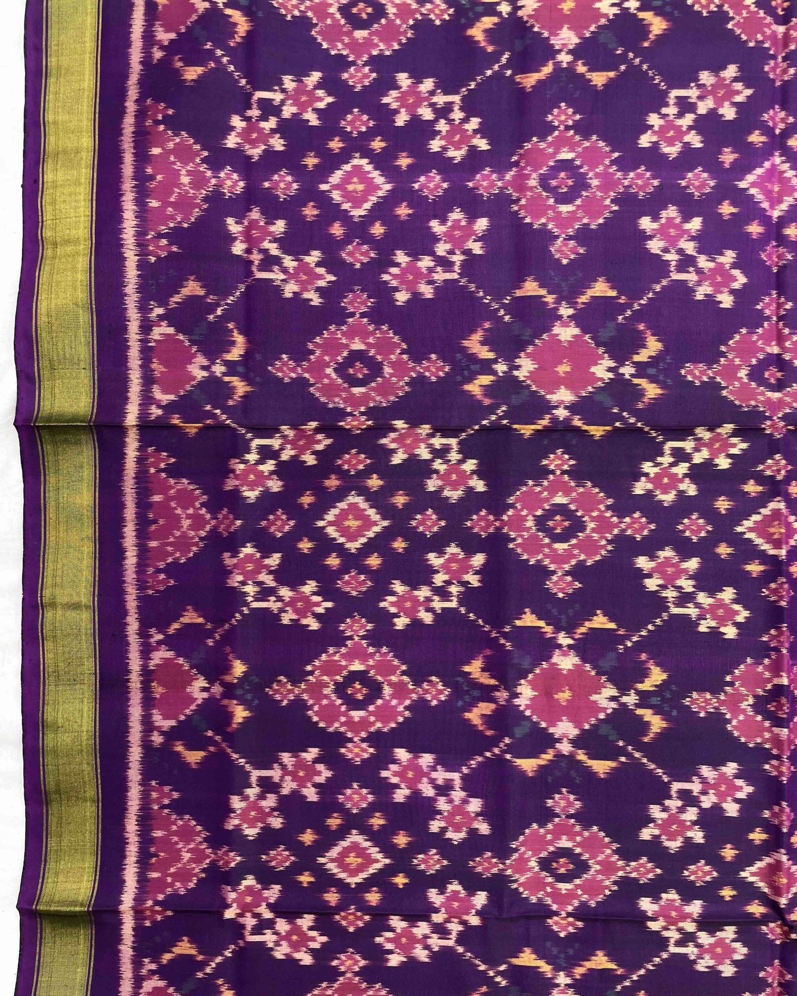 Purple Navratan Patola Dupatta - SindhoiPatolaArt