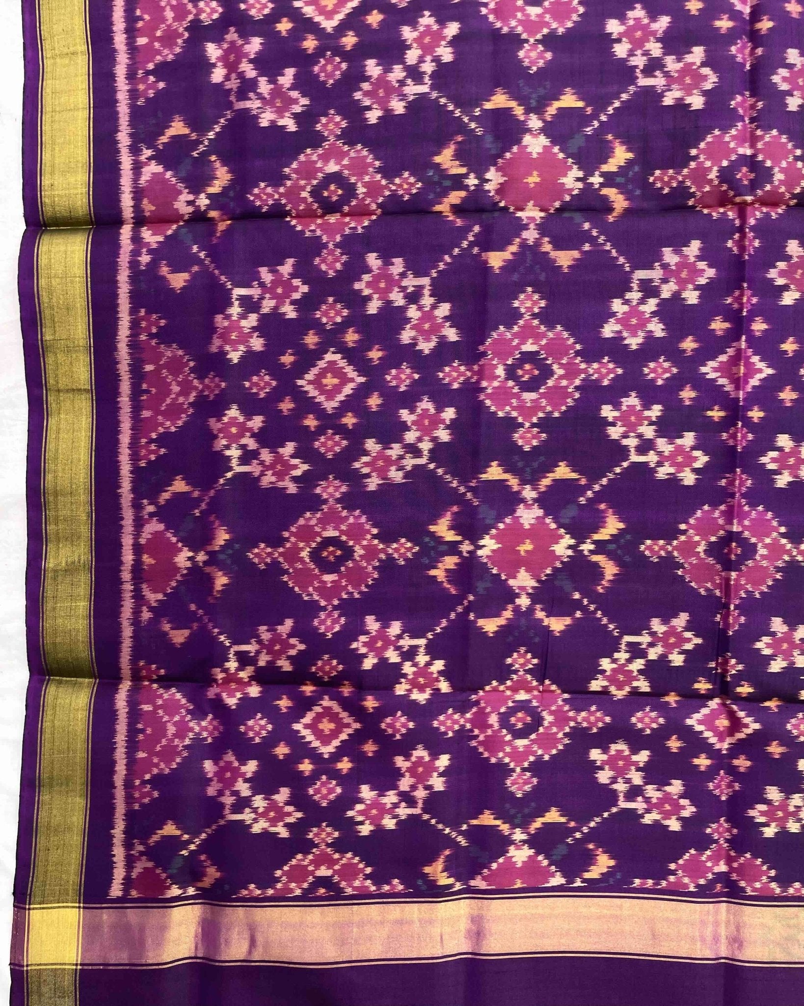 Purple Navratan Patola Dupatta - SindhoiPatolaArt