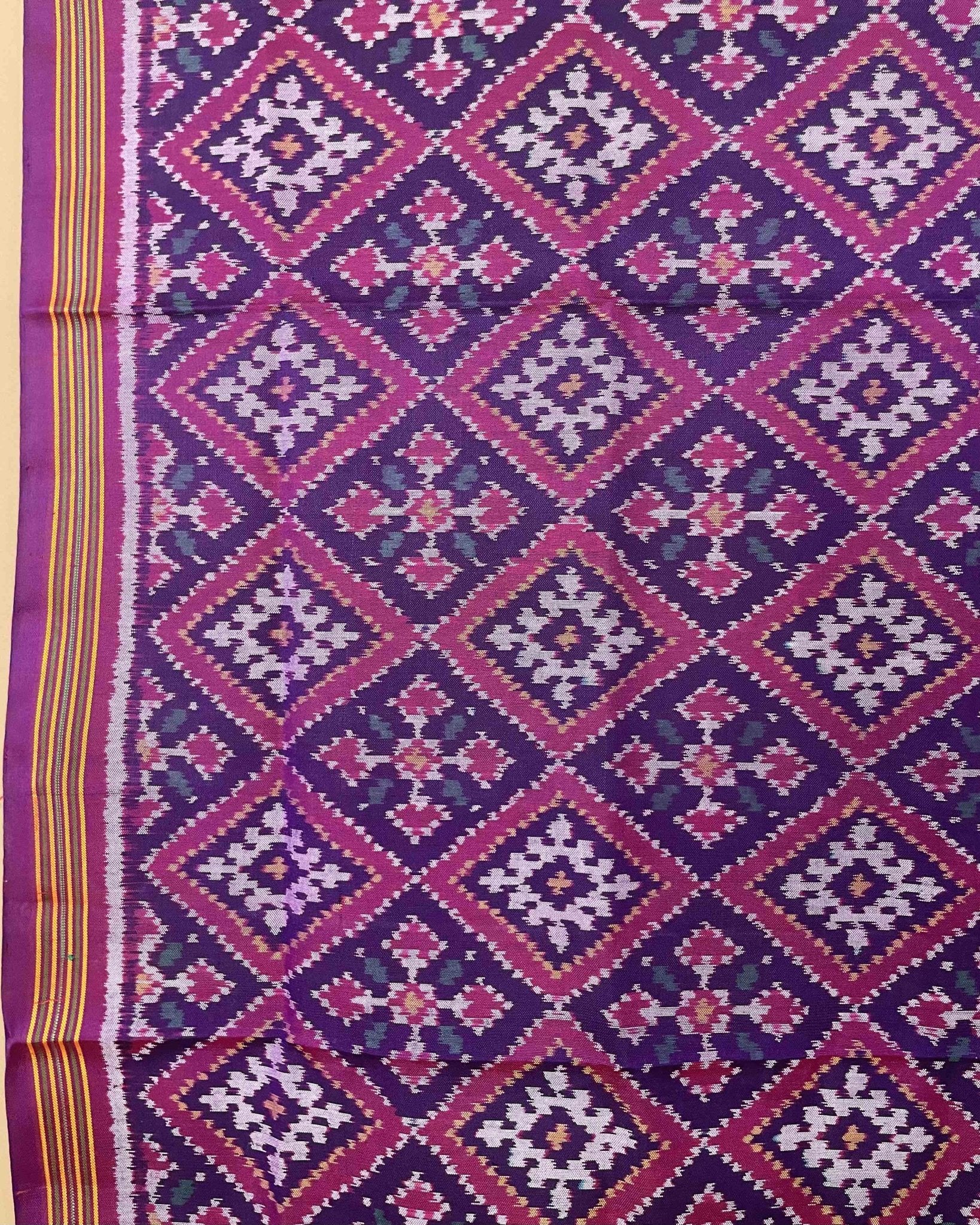 Purple Panchanda Patola Dupatta - SindhoiPatolaArt