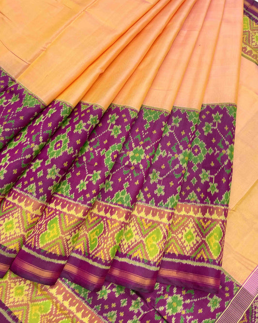 Purple & Peach Plain with Navratan Scut Border Patola Saree - SindhoiPatolaArt