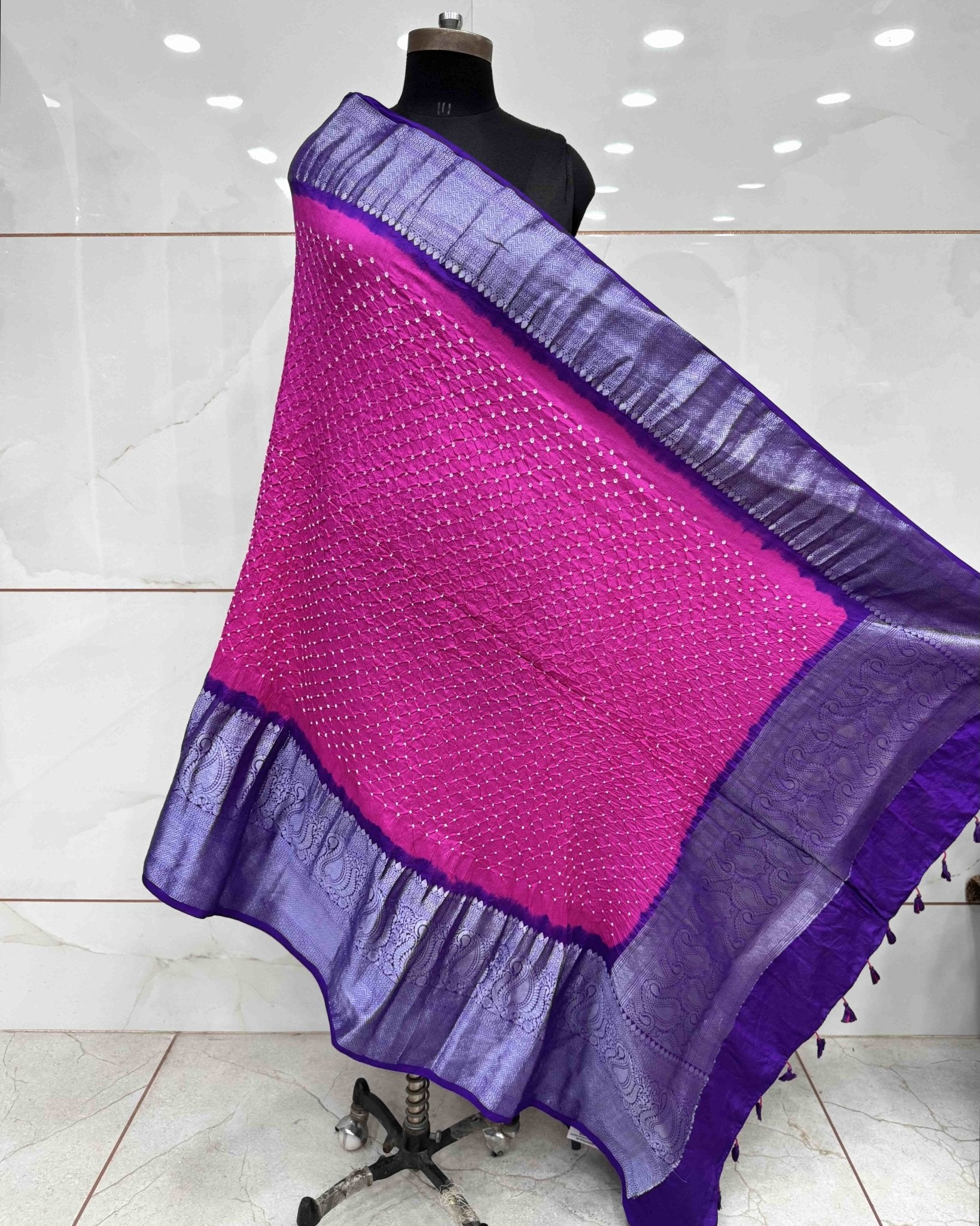 Purple & Pink Kanchipuram Bandhani Dupatta - SindhoiPatolaArt