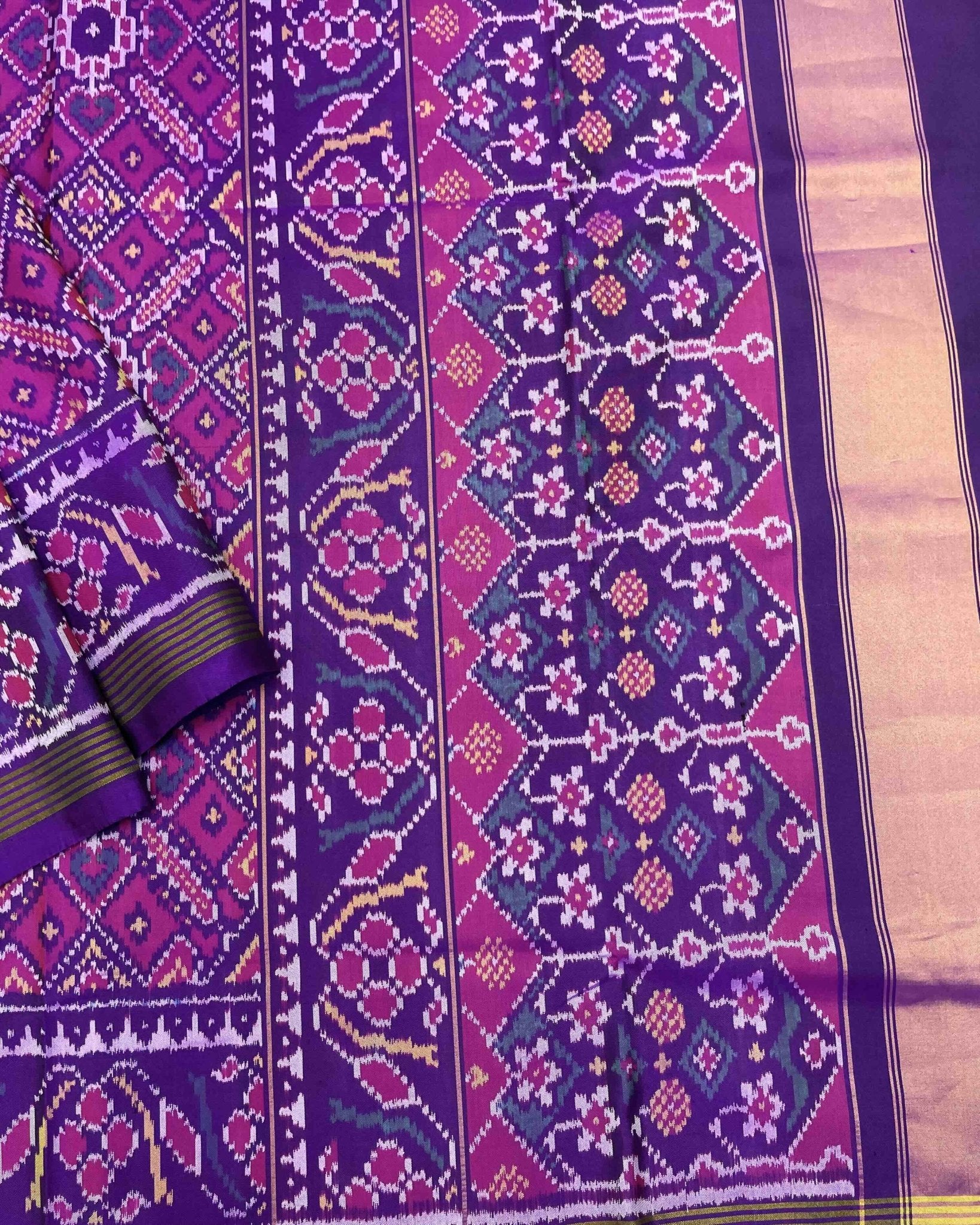 Purple & Pink Manekchowk Patola Saree - SindhoiPatolaArt