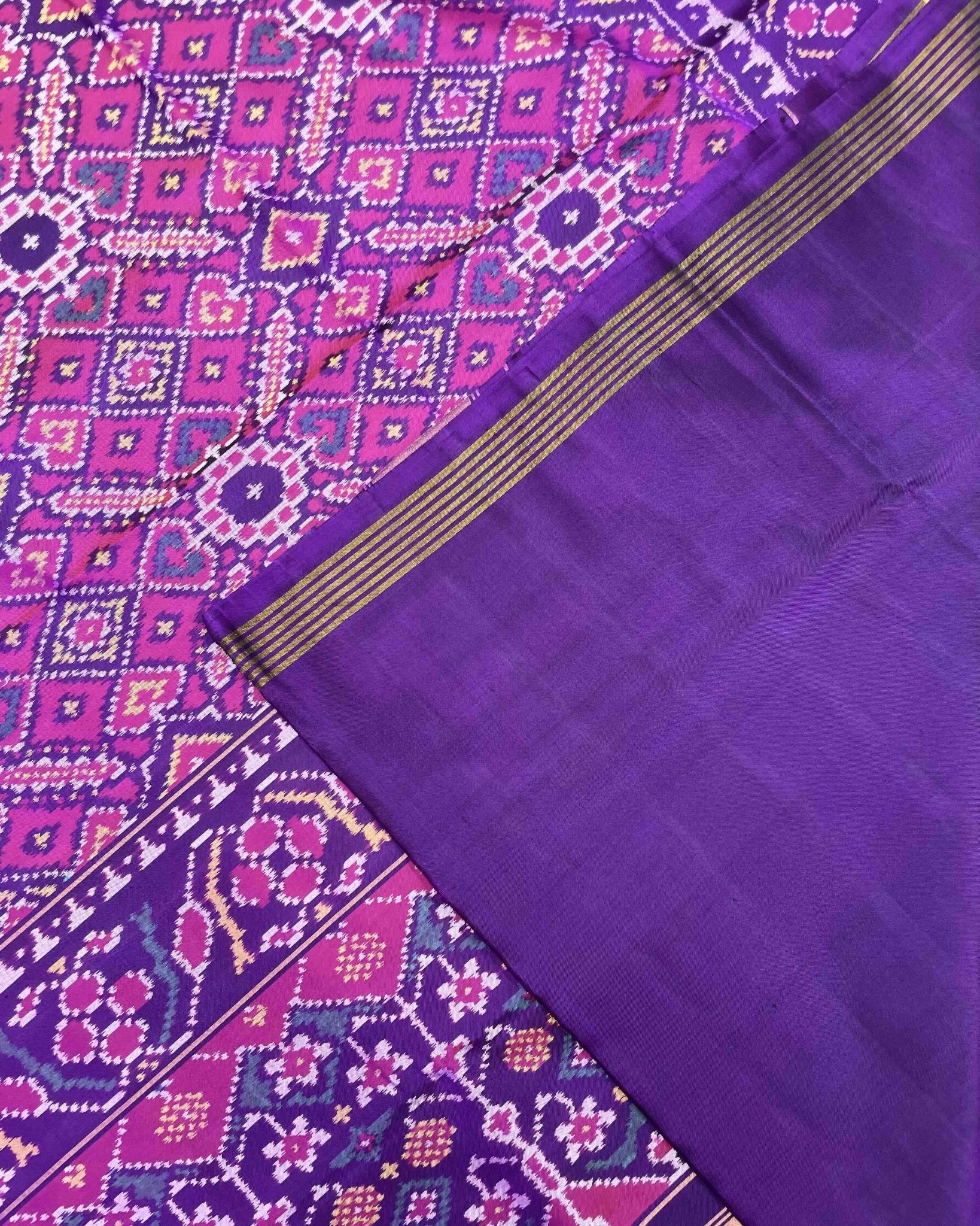 Purple & Pink Manekchowk Patola Saree - SindhoiPatolaArt