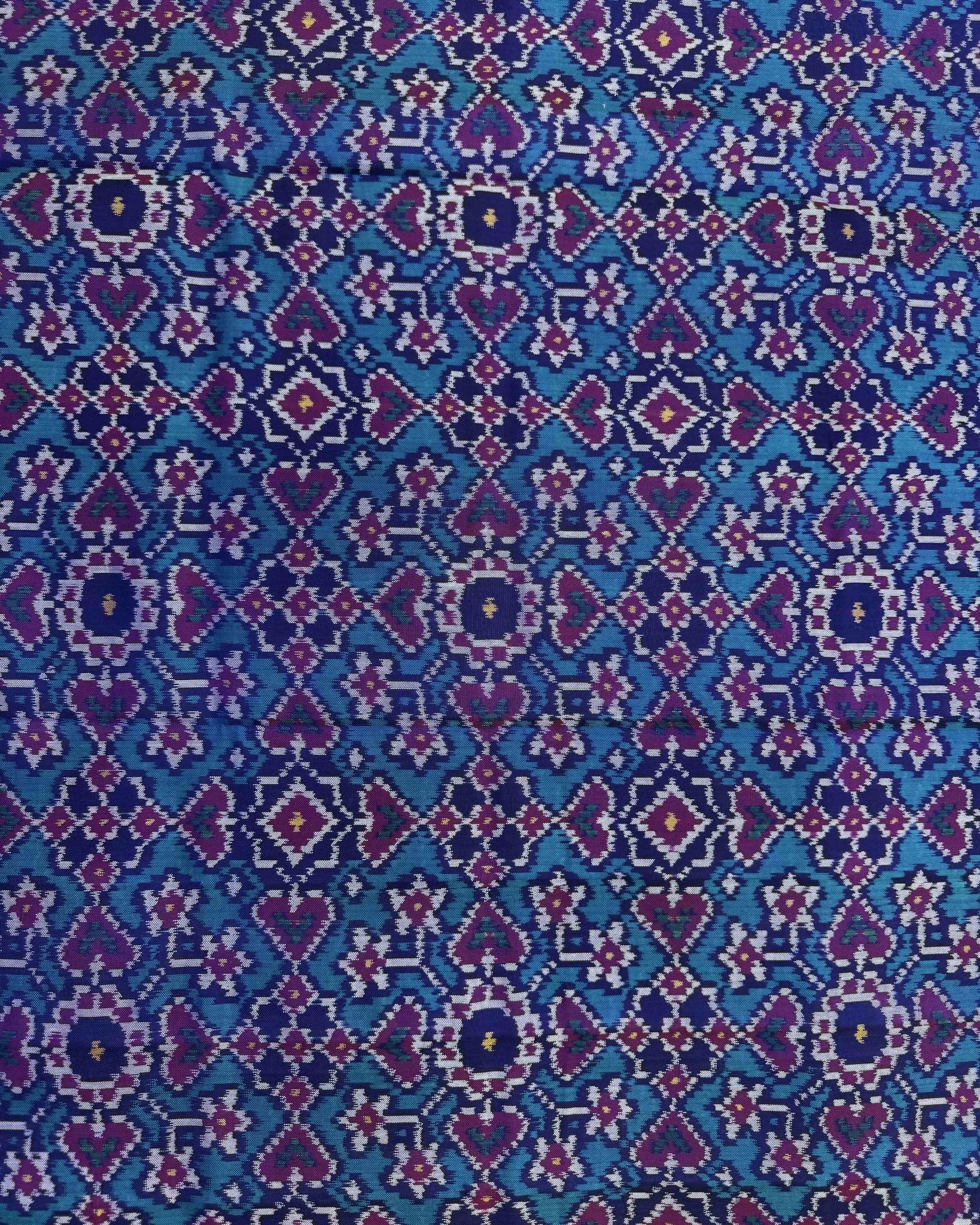 Purple & Rama Manekchowk Semi Double Ikat Patola Dupatta - SindhoiPatolaArt