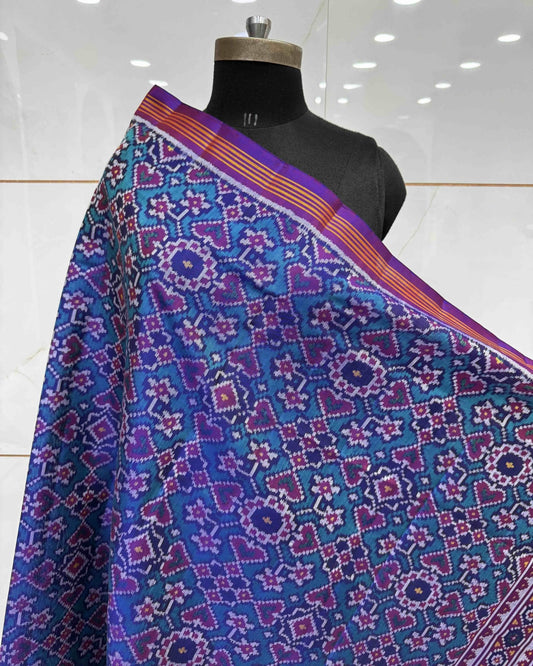 Purple & Rama Manekchowk Semi Double Ikat Patola Dupatta - SindhoiPatolaArt