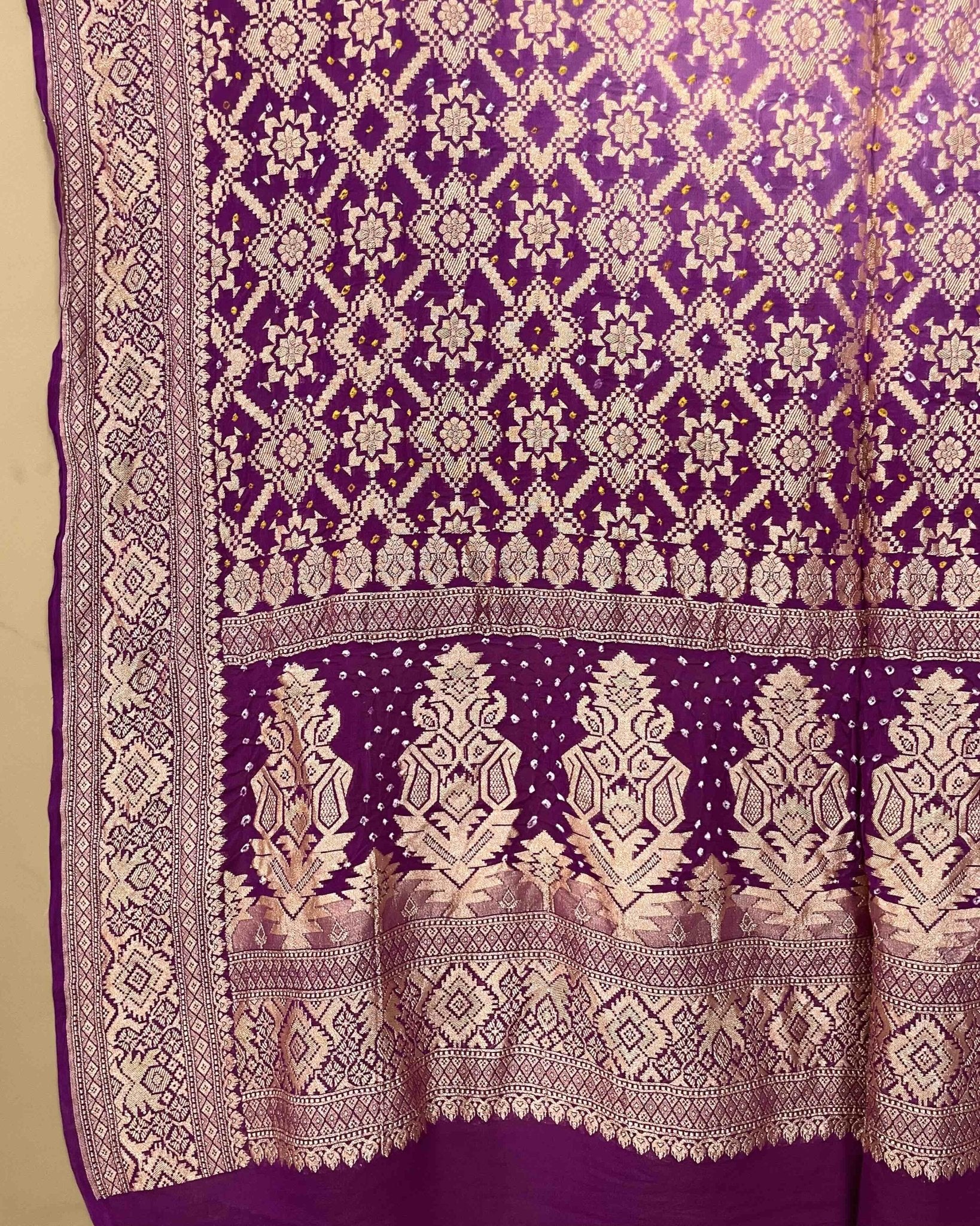 Purple Shaded Georgette Bandhani Dupatta - SindhoiPatolaArt