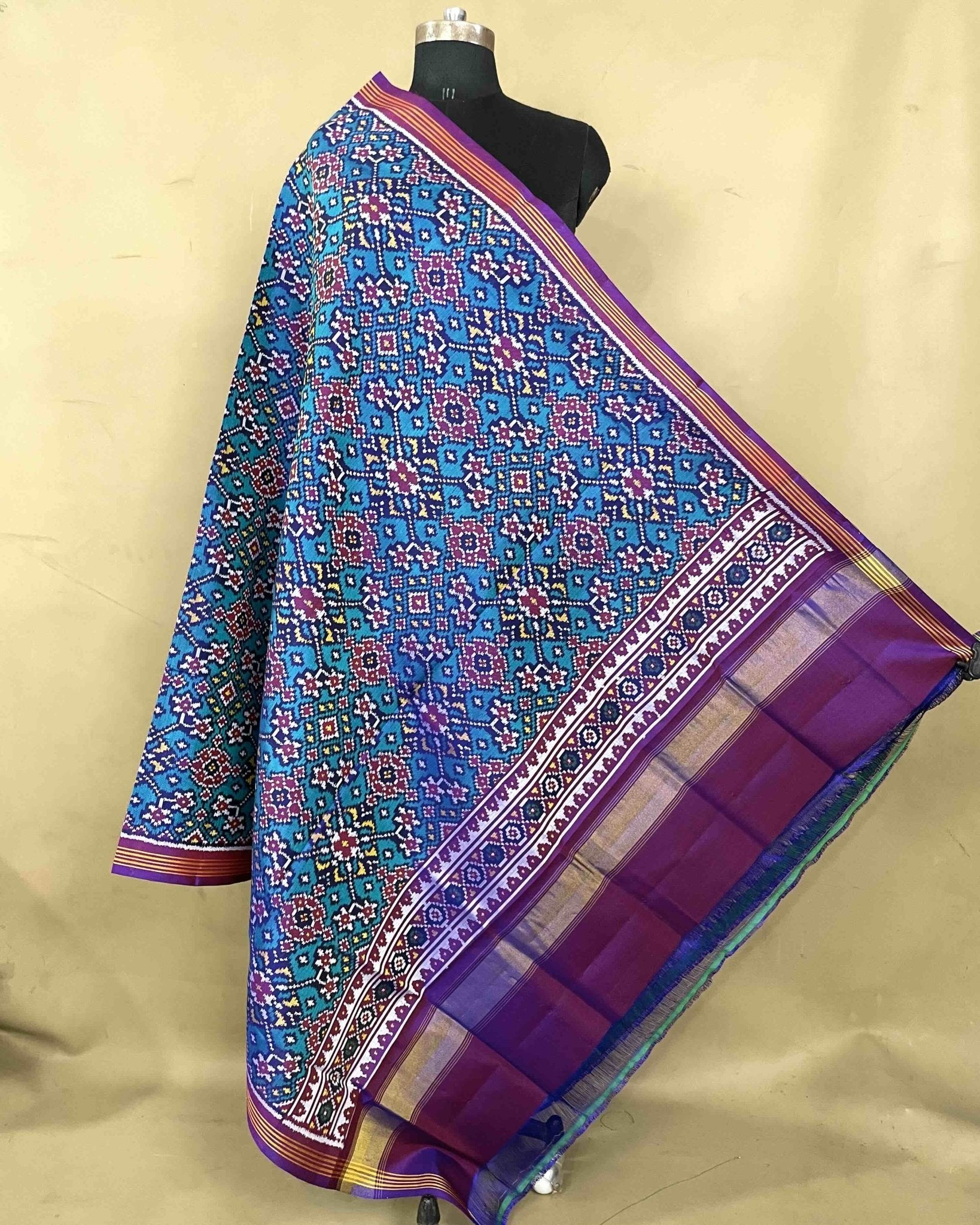 Purple & Turquoise Navratan Patola Dupatta - SindhoiPatolaArt