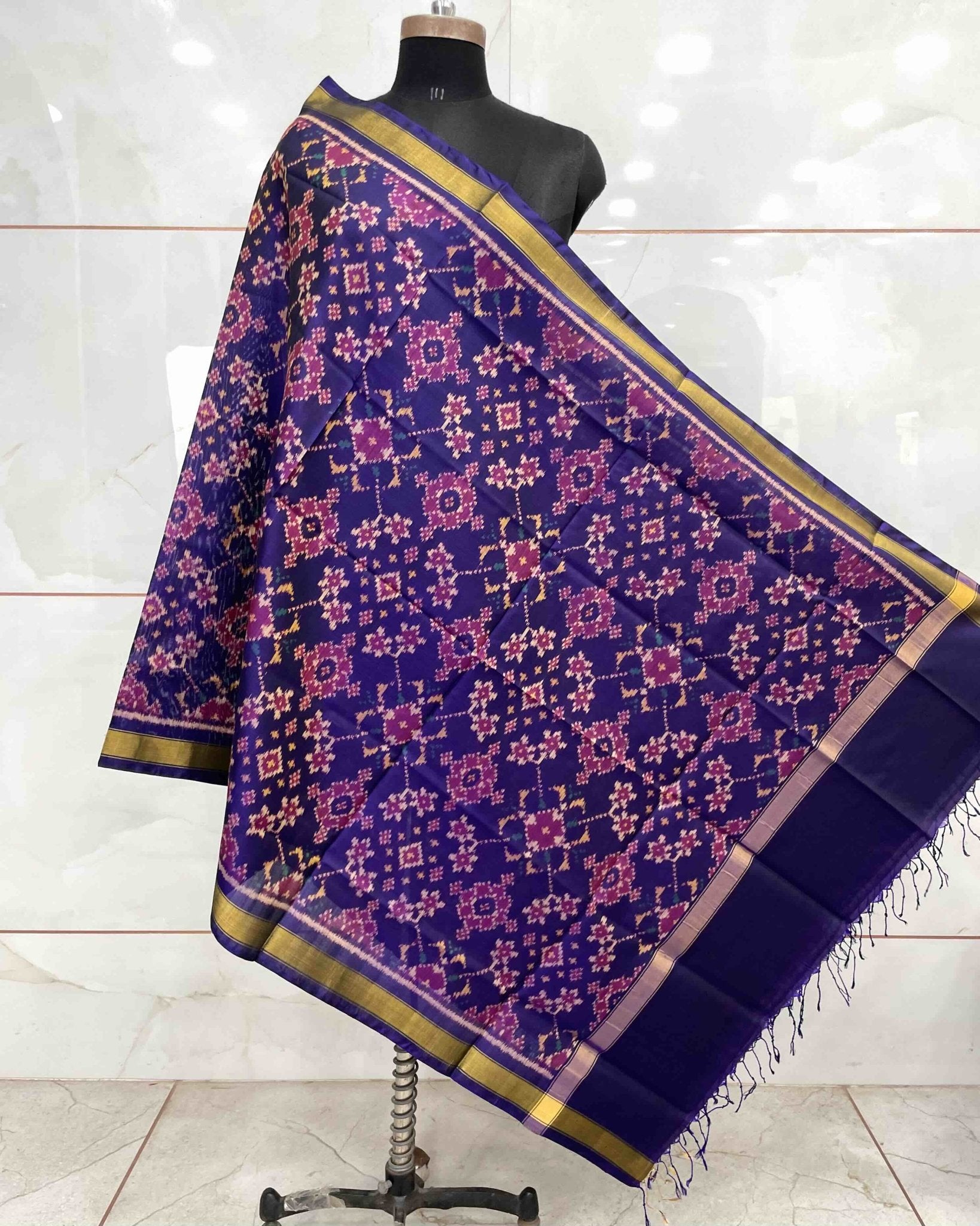 Purplish Blue Navratan Patola Dupatta - SindhoiPatolaArt