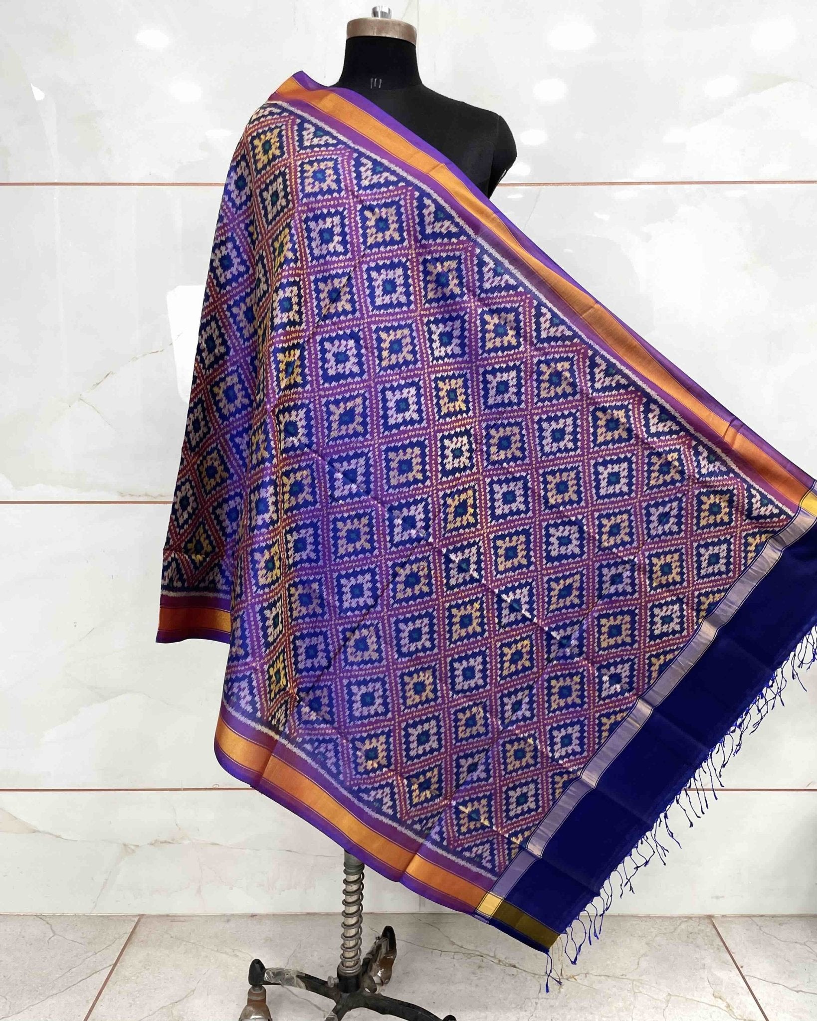 Purplish Blue Panchanda Patola Dupatta - SindhoiPatolaArt
