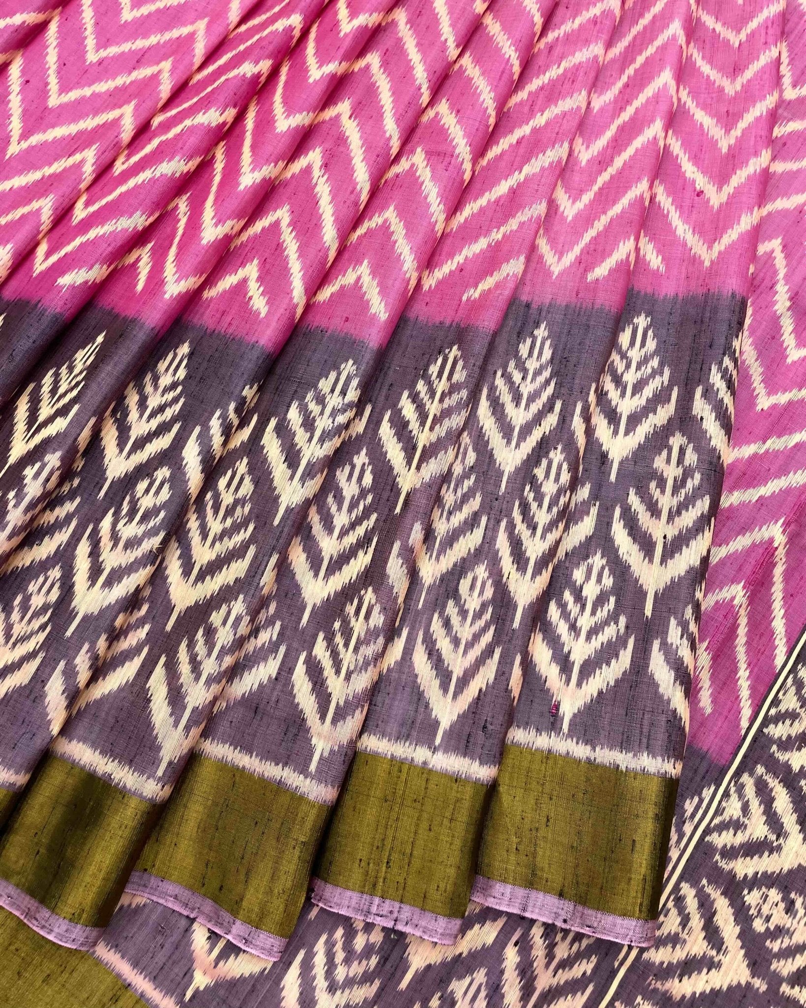 Purplish Grey with Light Pink Zig Zag Raw Silk Patola Saree - SindhoiPatolaArt