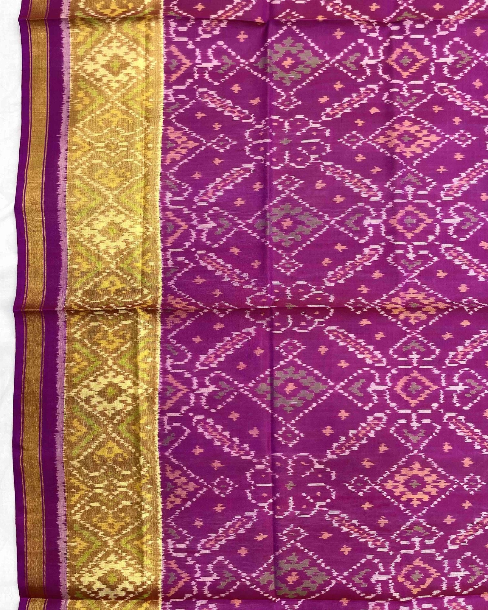 Purplish Pink Manekchowk Patola Dupatta - SindhoiPatolaArt