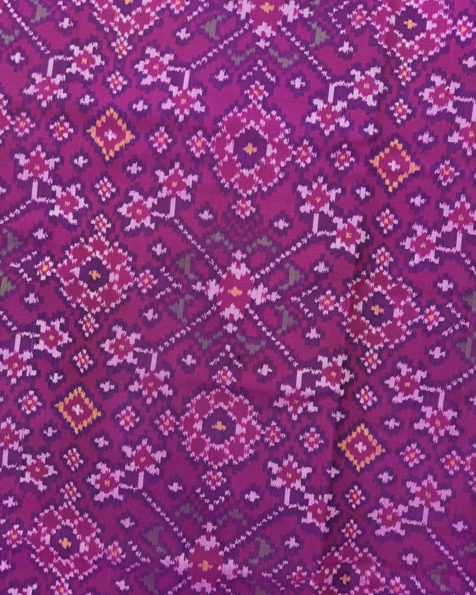 Purplish Pink Navratan Semi Double Ikat Patola Saree - SindhoiPatolaArt