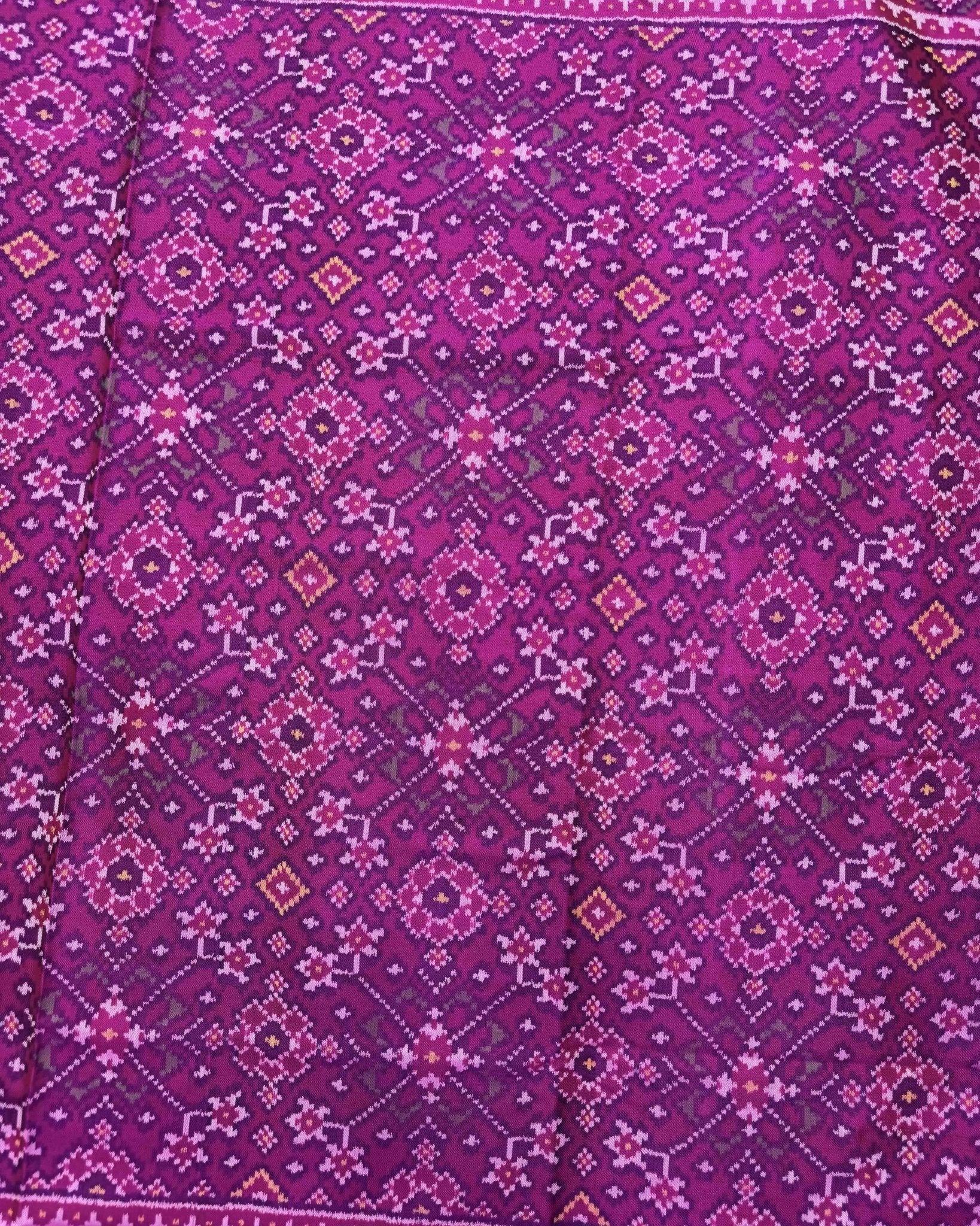 Purplish Pink Navratan Semi Double Ikat Patola Saree - SindhoiPatolaArt