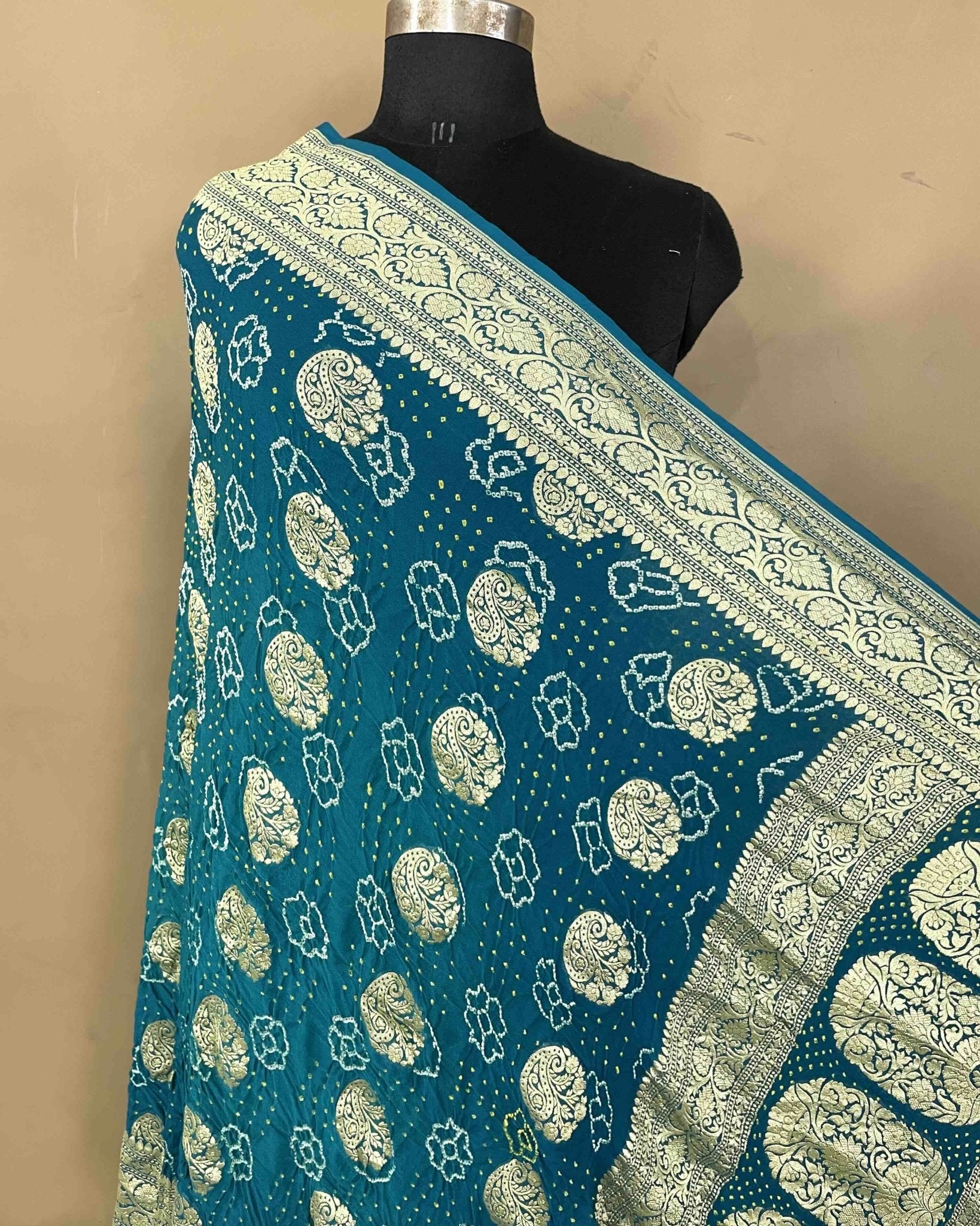 Rama Georgette Bandhani Dupatta - SindhoiPatolaArt