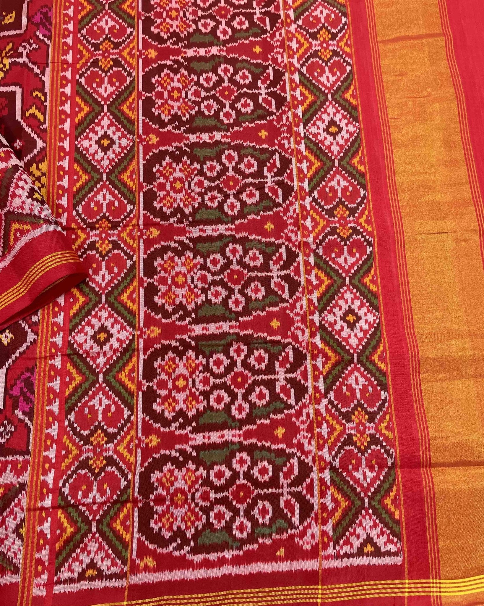 Red Big Figure Star Narikunj Designer Patola Saree - SindhoiPatolaArt