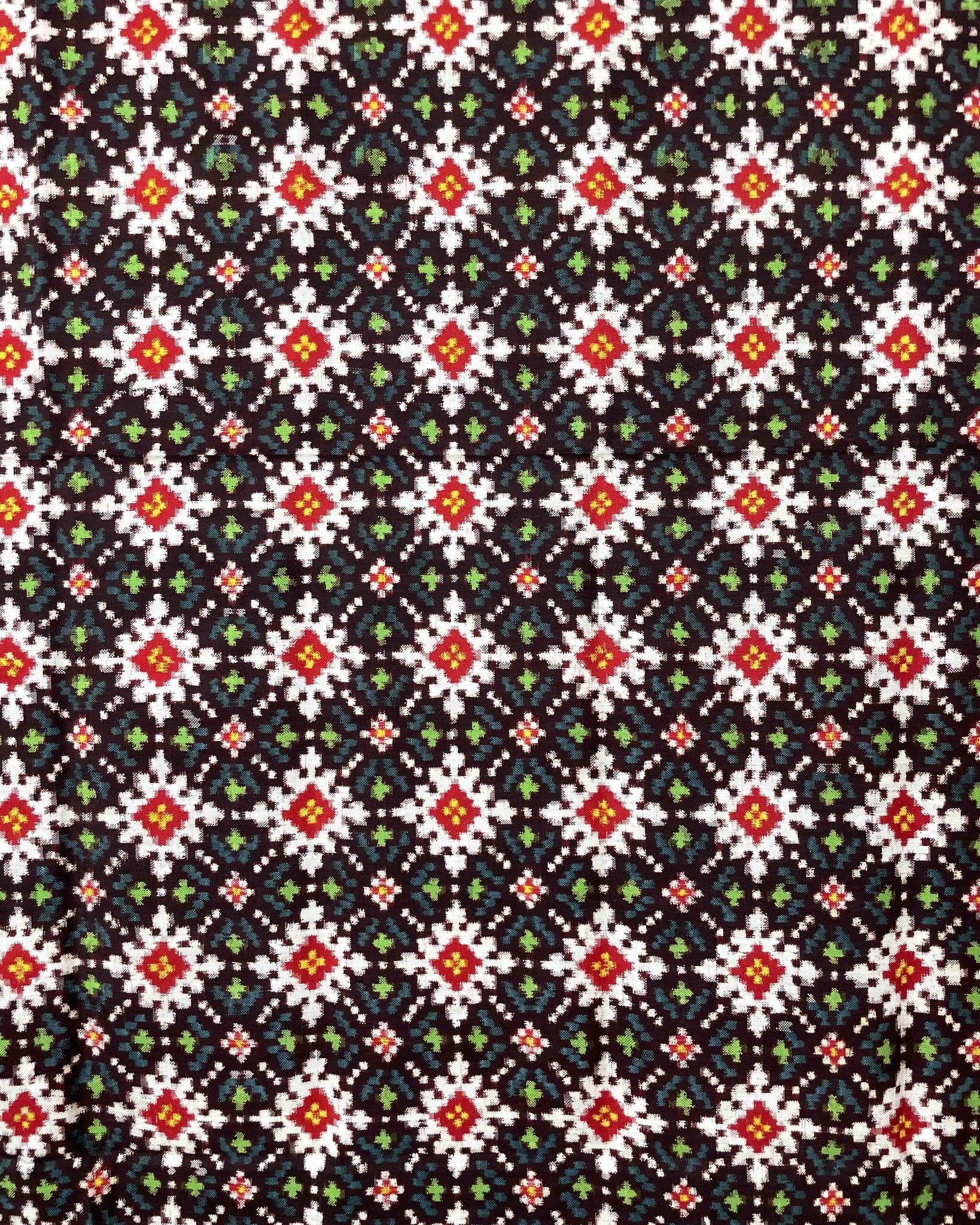 Red & Black Flower Booty Patola Dupatta - SindhoiPatolaArt