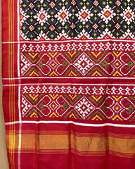 Red & Black Flower Booty Patola Dupatta - SindhoiPatolaArt