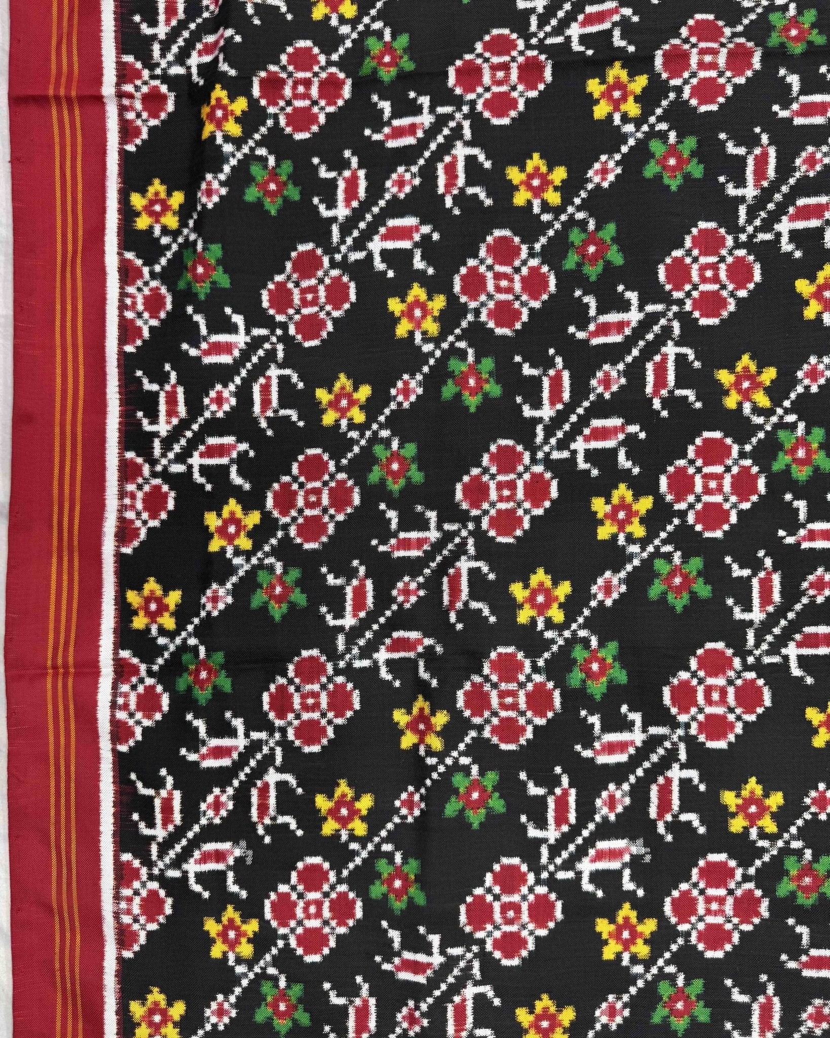 Red & Black Flower Patola Dupatta - SindhoiPatolaArt