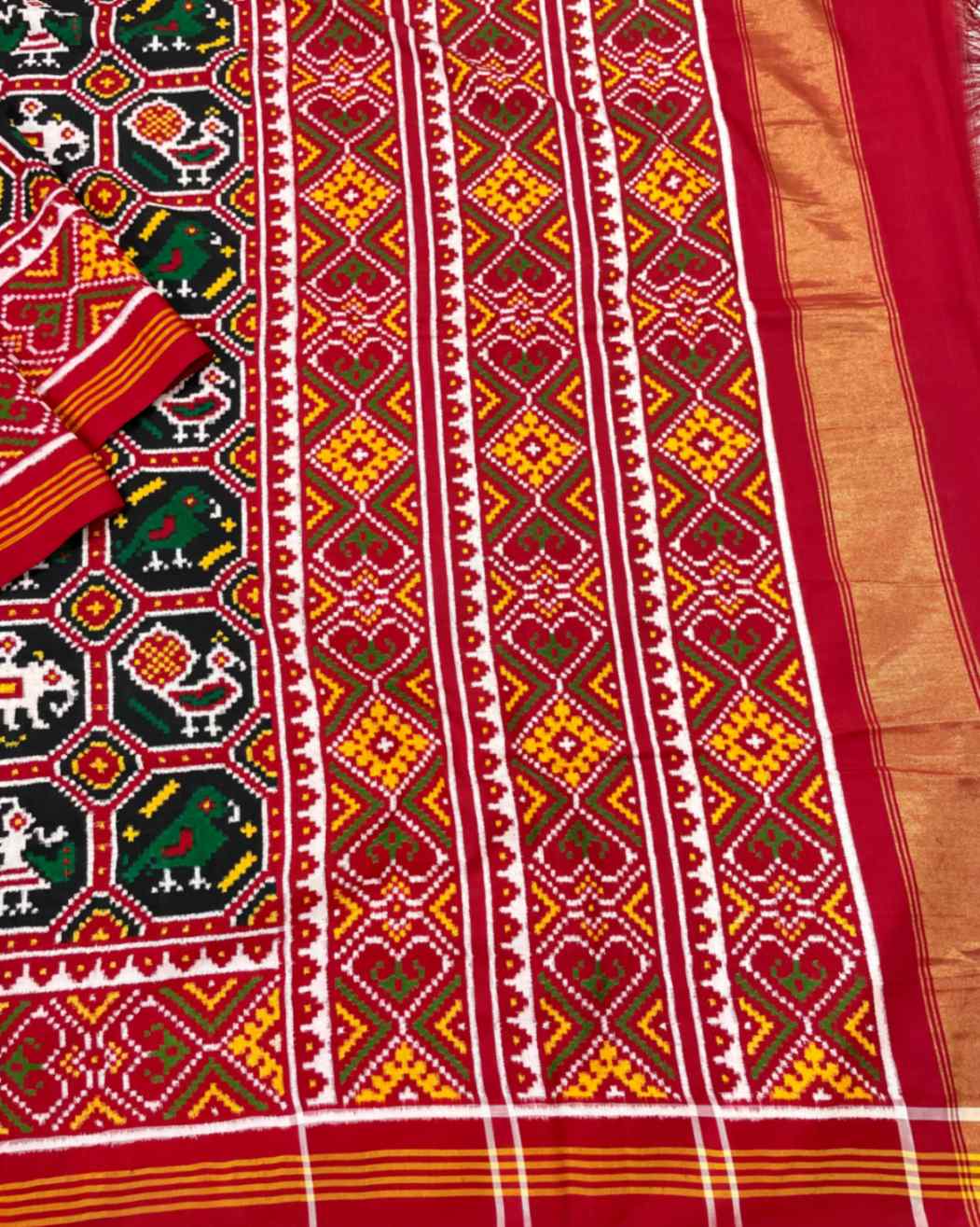 Red & Black Narikunj Double Ikat Patola Saree - SindhoiPatolaArt