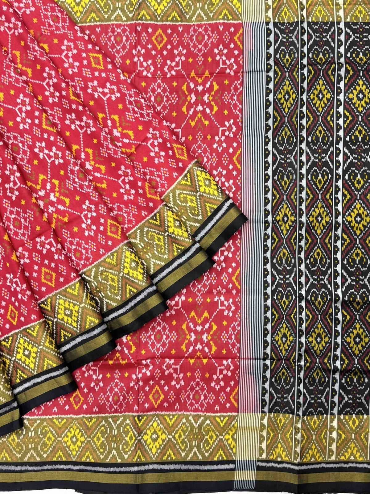 Red & Black Navratan Rajkot Patola - SindhoiPatolaArt