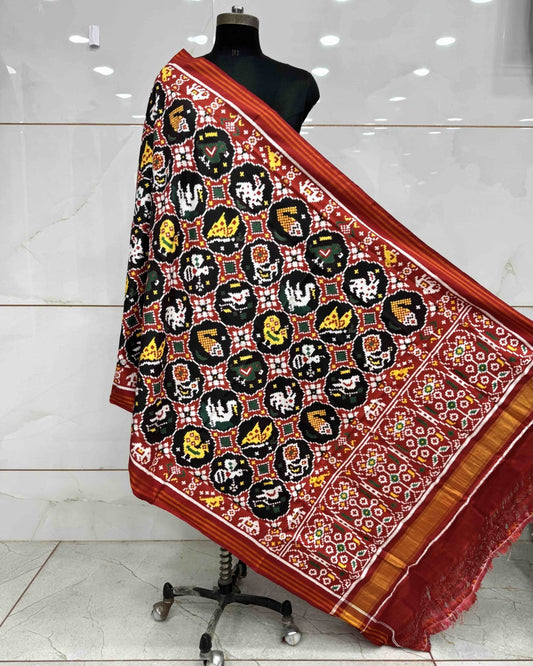 Red & Black Small Circle Narikunj Double Ikat Patola Dupatta - SindhoiPatolaArt