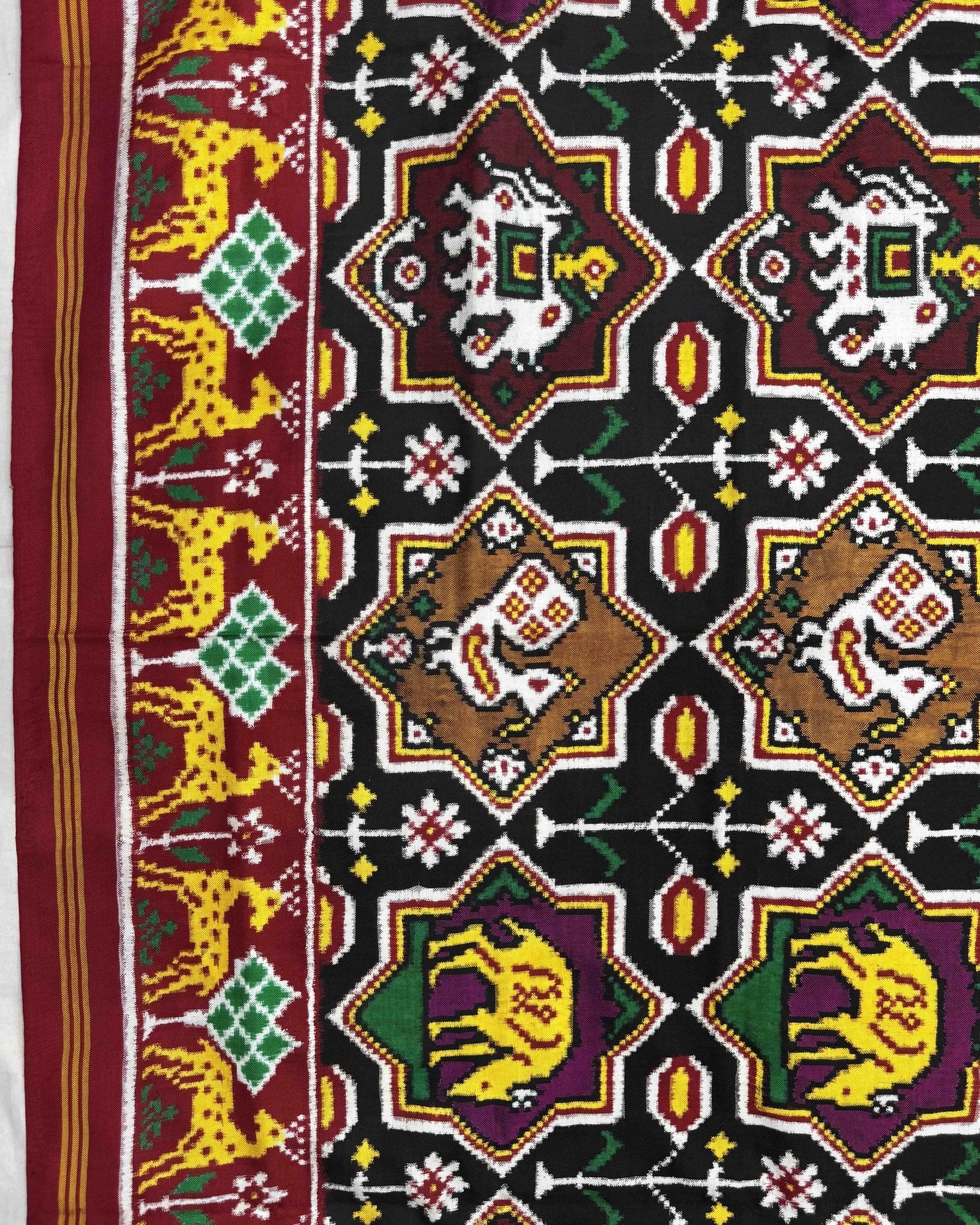 Red & Black with Multicolor Narikunj Star Double Ikat Patola Saree - SindhoiPatolaArt