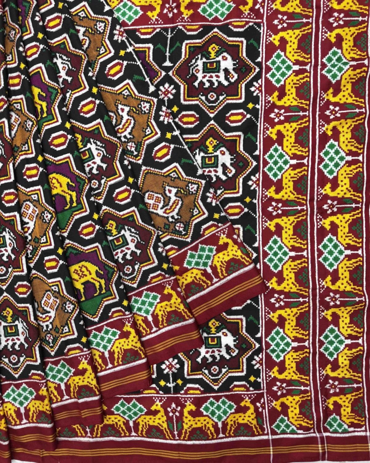 Red & Black with Multicolor Narikunj Star Double Ikat Patola Saree - SindhoiPatolaArt