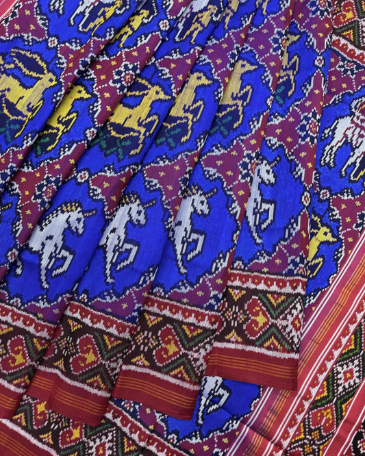 Red & Blue Big Figure Deer Horse Design Twill Patola Saree - SindhoiPatolaArt