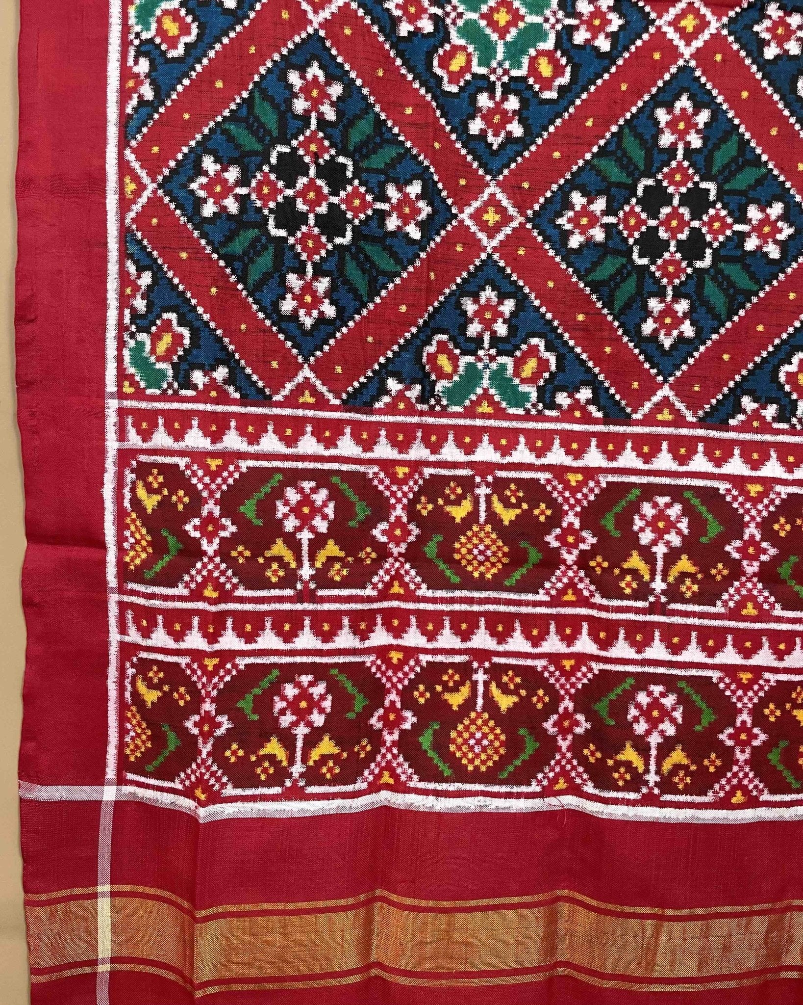 Red & blue Fancy Flower Designer Patola Dupatta - SindhoiPatolaArt