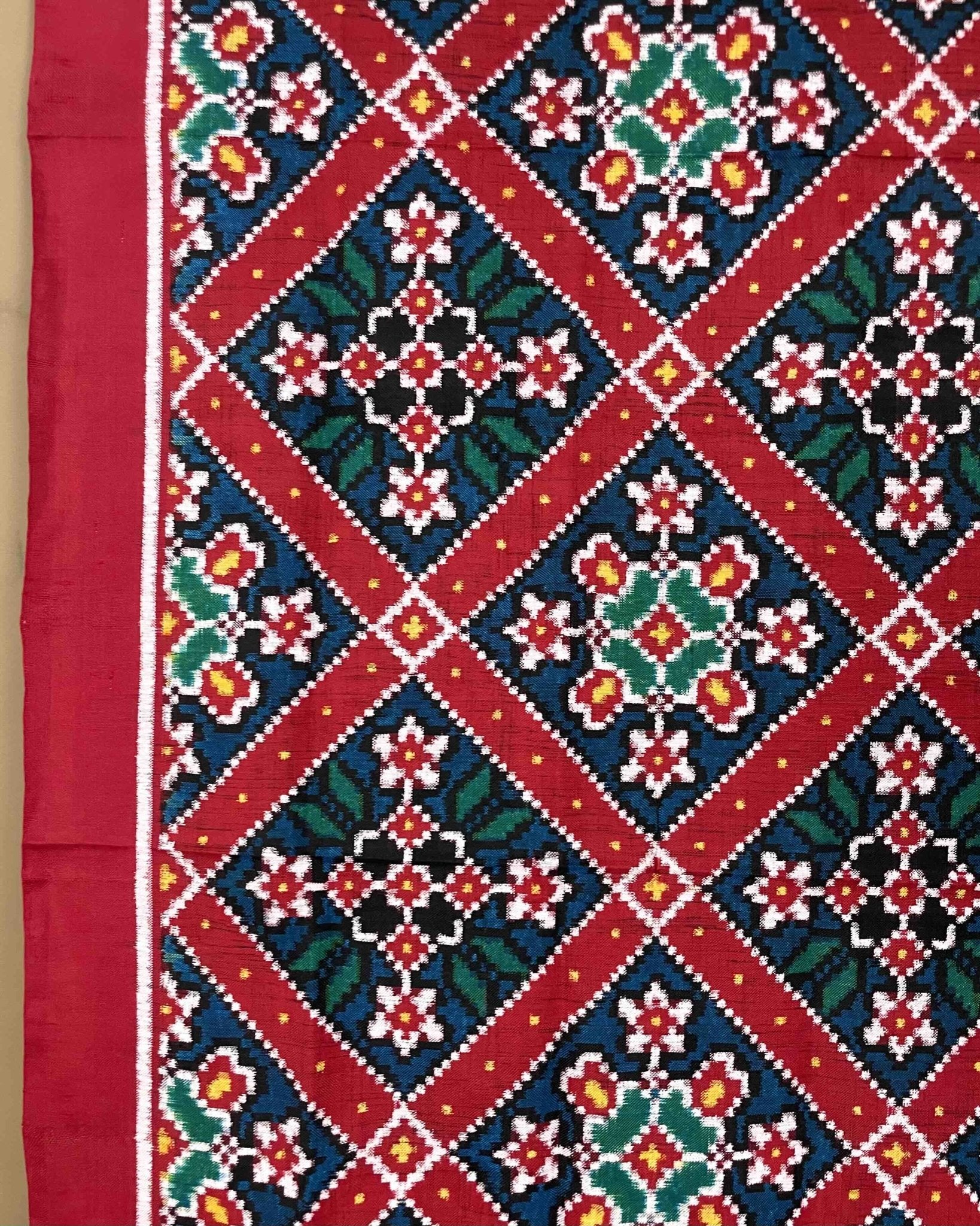 Red & blue Fancy Flower Designer Patola Dupatta - SindhoiPatolaArt