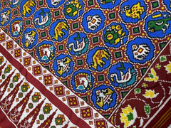 Red & Blue figures in circles Patan Patola Saree - SindhoiPatolaArt