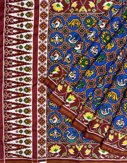 Red & Blue figures in circles Patan Patola Saree - SindhoiPatolaArt