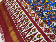 Red & Blue figures in circles Patan Patola Saree - SindhoiPatolaArt