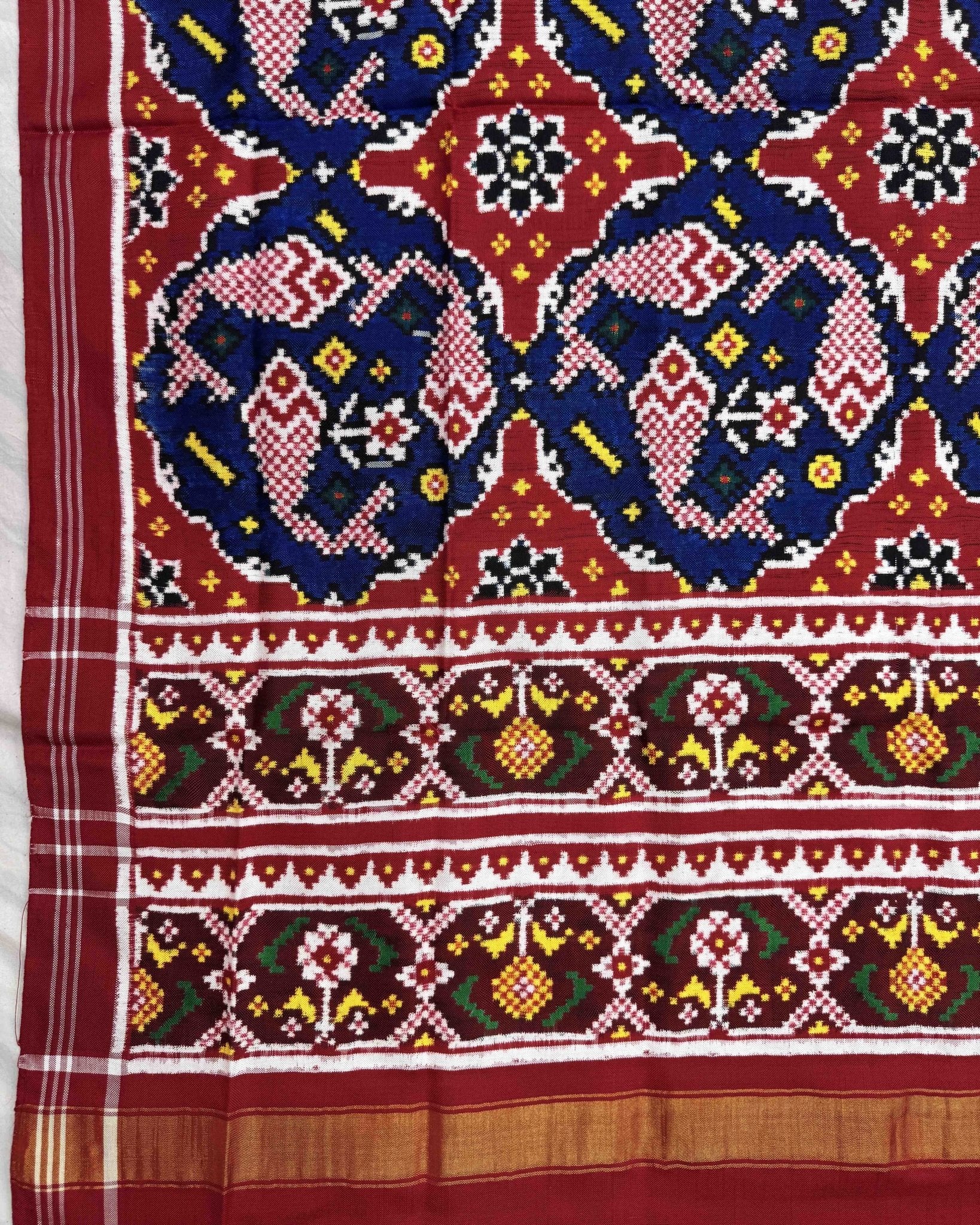 Red & Blue Fish Chhabdi Design Patola Dupatta - SindhoiPatolaArt