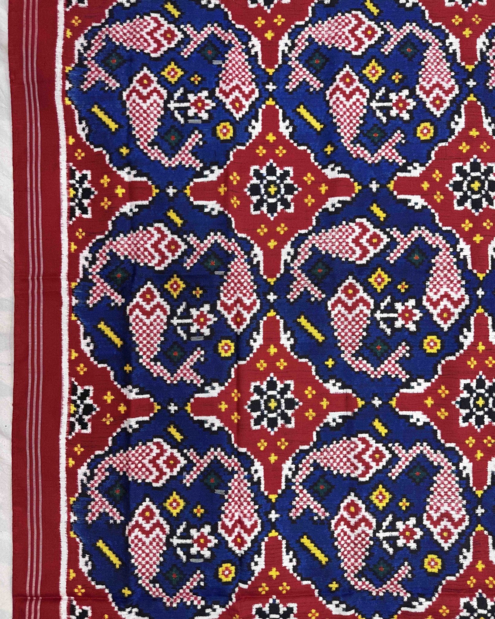 Red & Blue Fish Chhabdi Design Patola Dupatta - SindhoiPatolaArt