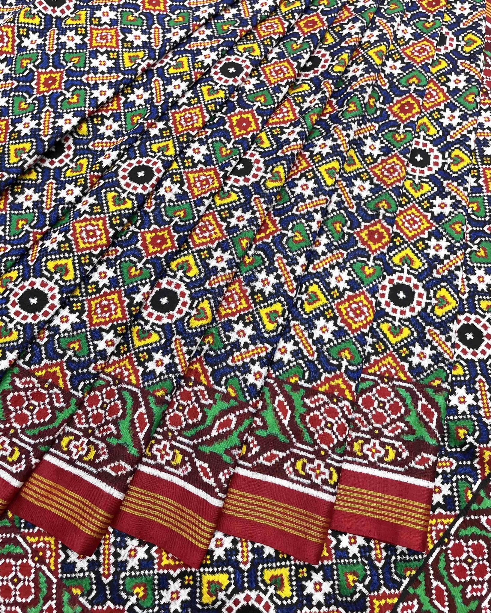Red & Blue Manekchowk Double Ikat Patola Saree - SindhoiPatolaArt