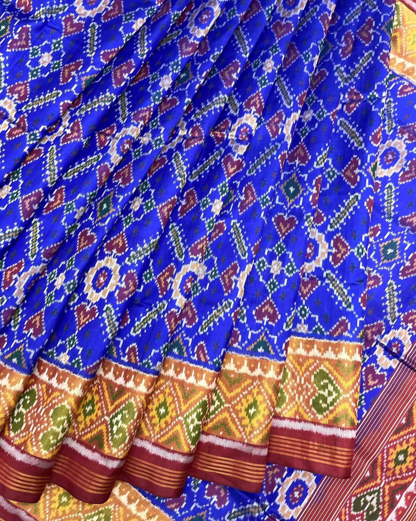 Red & Blue Manekchowk Patola Saree - SindhoiPatolaArt
