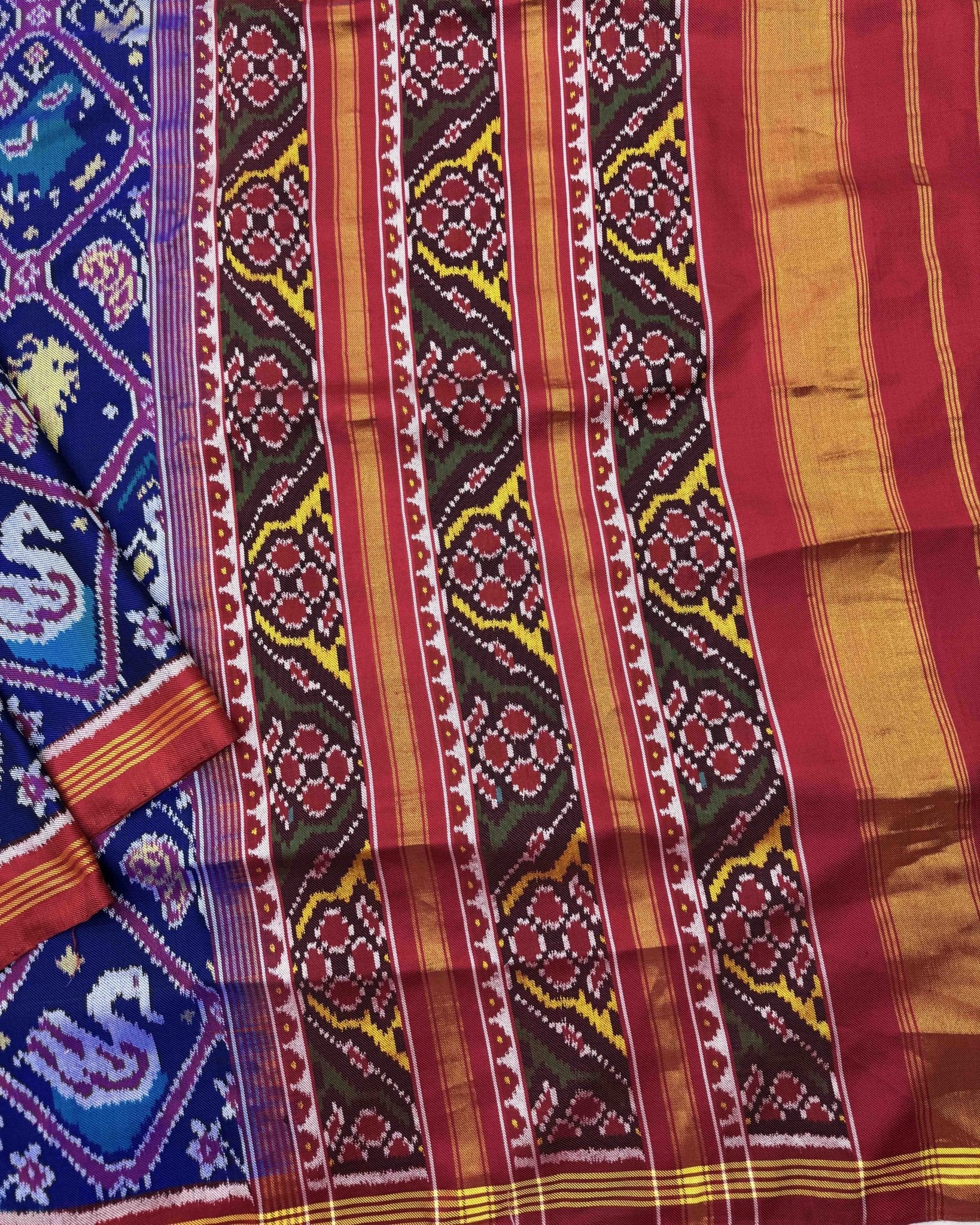 Red & Blue Narikunj Twill Patola Saree - SindhoiPatolaArt