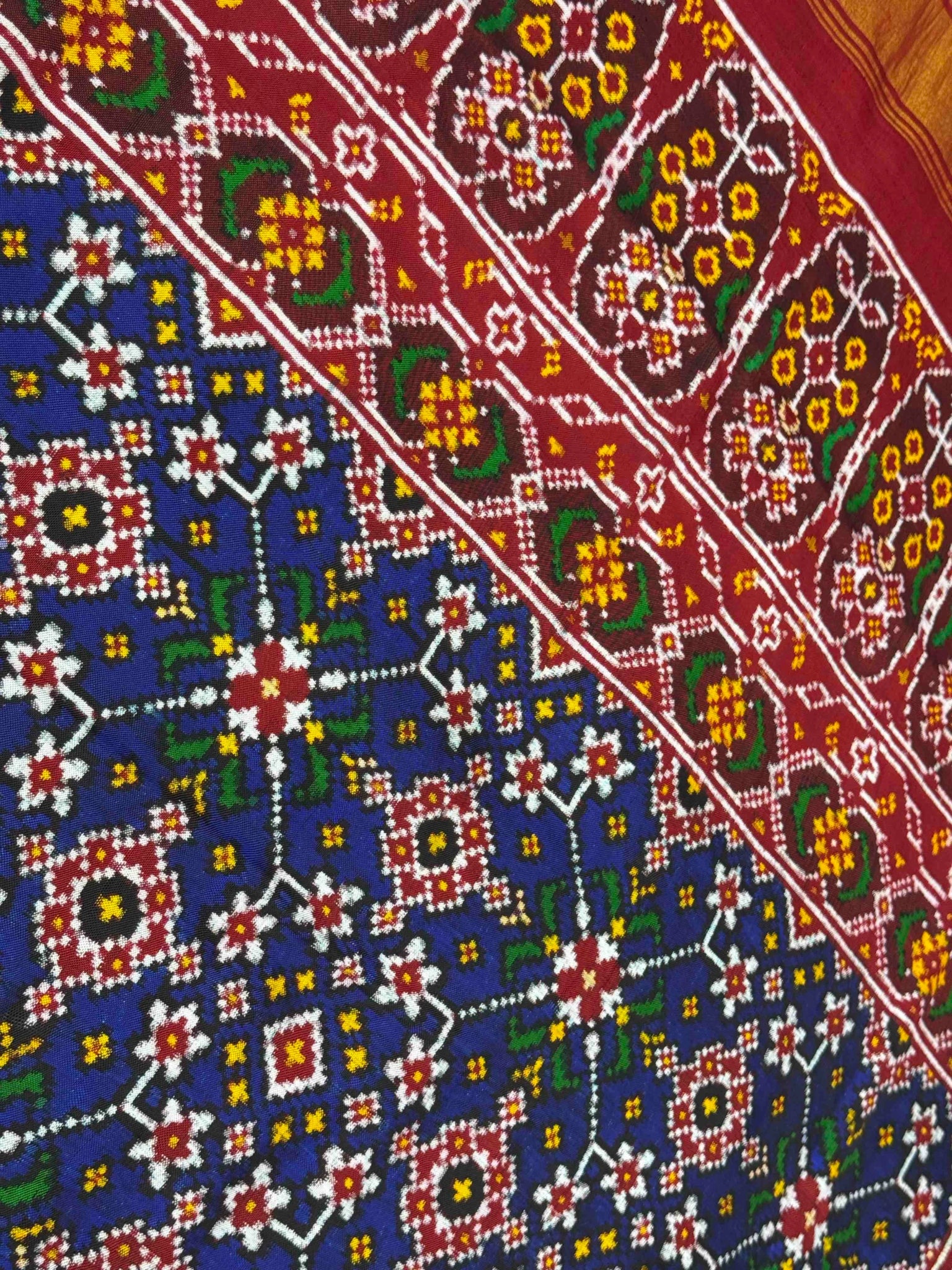 Red & Blue Navaratn Double Ikat Patan Patola Saree - SindhoiPatolaArt